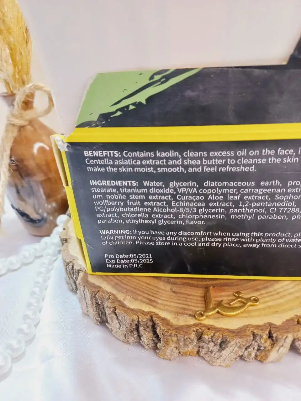 استیک ماسک پرطرفدار صورتی PINK تمیز کننده عمیق پوست هدی بیوتی HUDA BEAUTY کد H92070