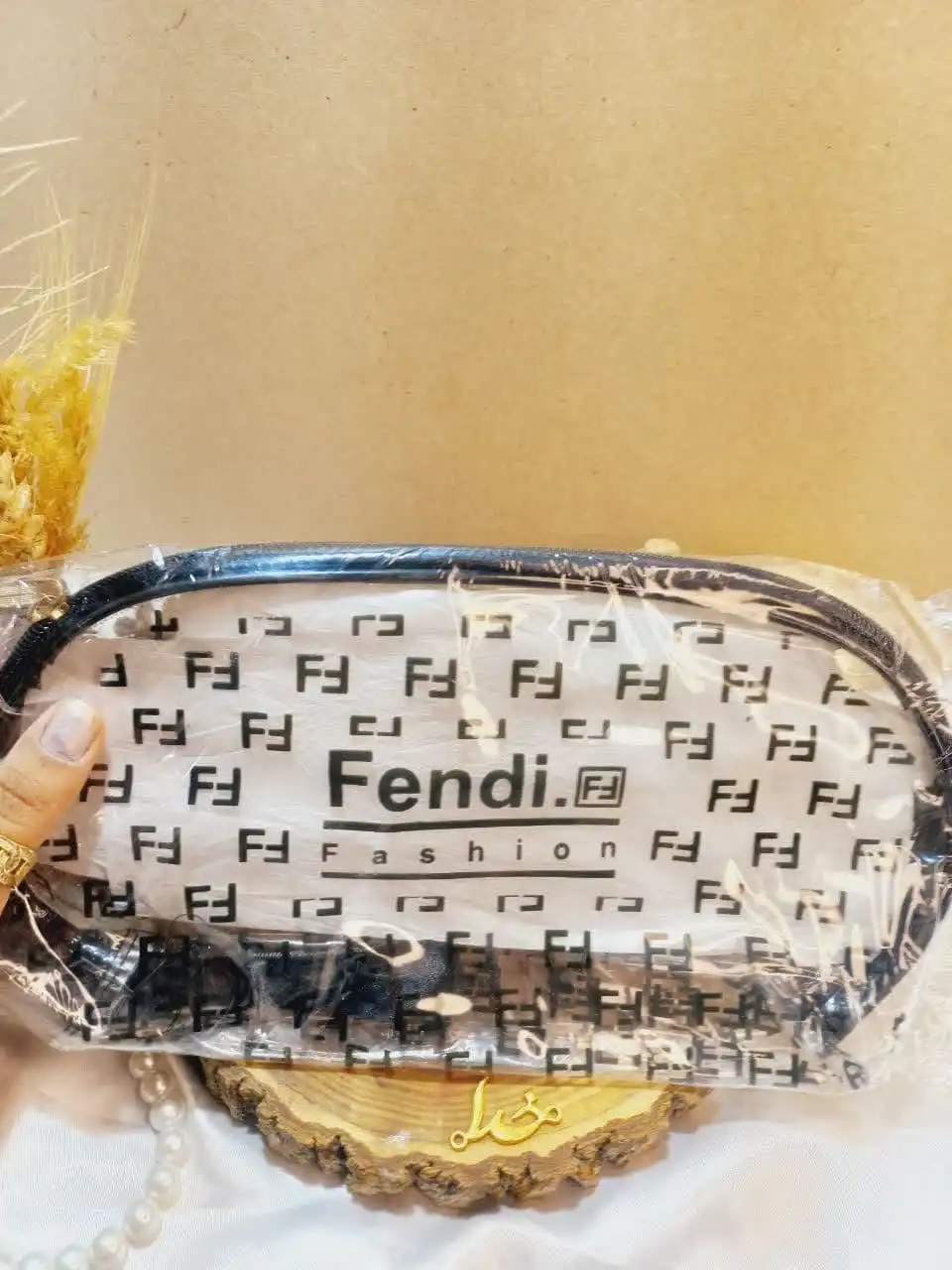 کیف لوازم آرایشی فندی شفاف سایز بزرگ FENDI