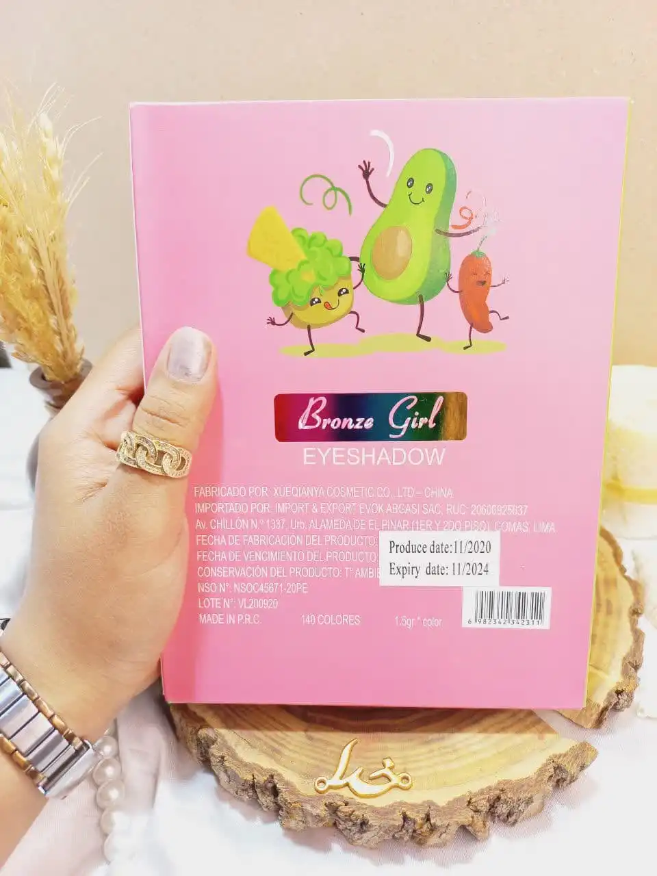 پالت سایه کتابی طرح آووکادو 140 رنگ برونز گرل BRONZE GIRL فوق العاده با کیفیت کد 42311