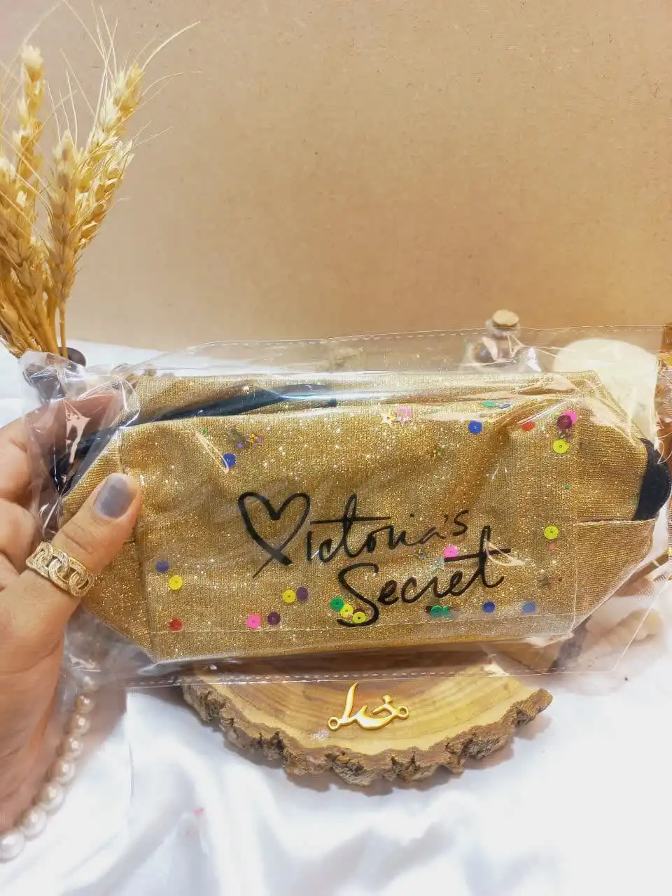 کیف لوازم آرایشی ویکتوریا سکرت شاین دار پولکی VICTORIA SECRET