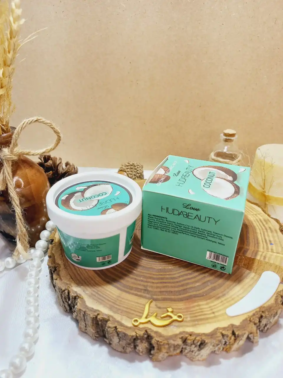 اسکراب شنی صورت و بدن رایحه نارگیلی هدی بیوتی HUDABEAUTY کد 826020