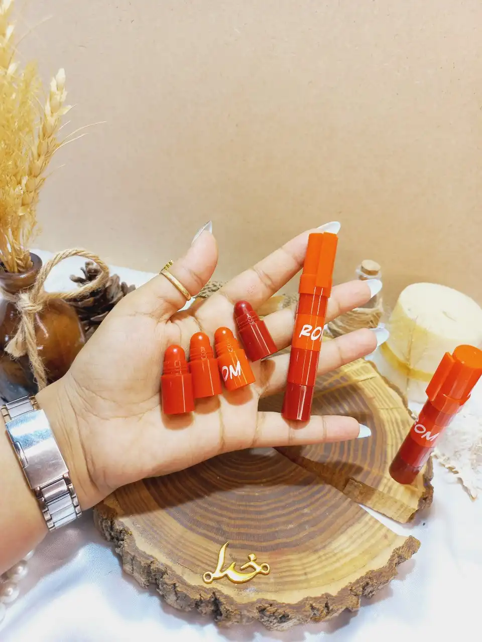 رژ جامد پرطرفدار 4 طبقه رومانتیک می ROMANTIC MAY کد YR2026