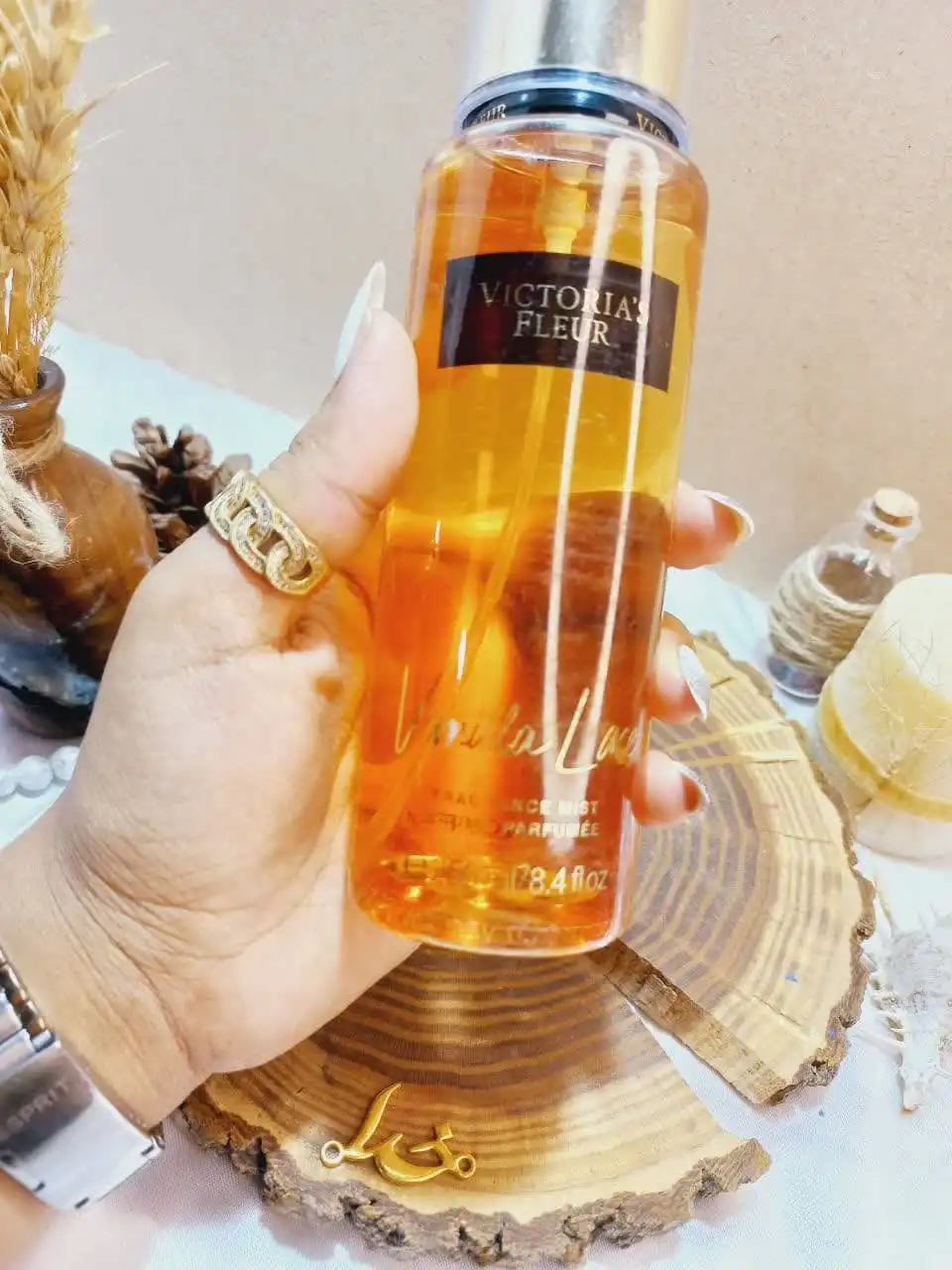 بادی اسپلش مدل VANILLA LACE حجم 250 میل ویکتوریا فلور اورجینال