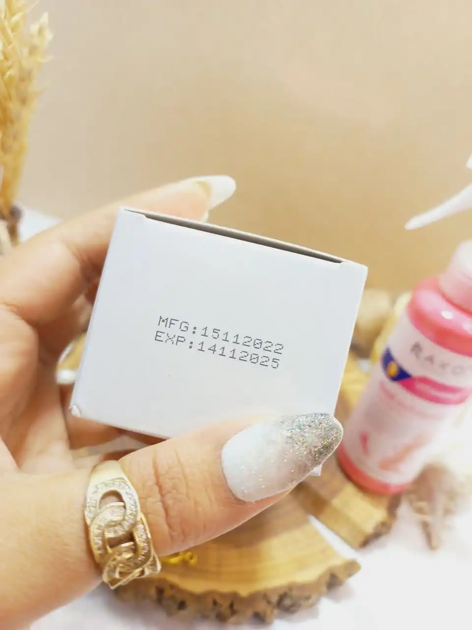 اسپری رفع ترک و خشکی پا و بدن قوی ویتامین VITAMIN E راکو RAKO کد RK923 اصلی