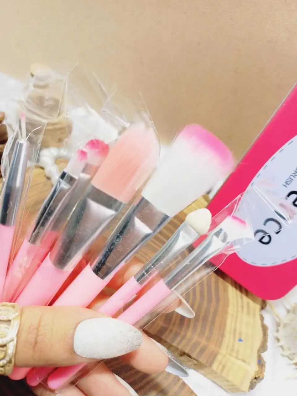 ست براش هفت تیکه اسنس Essence  قوطی فلزی |فروش عمده