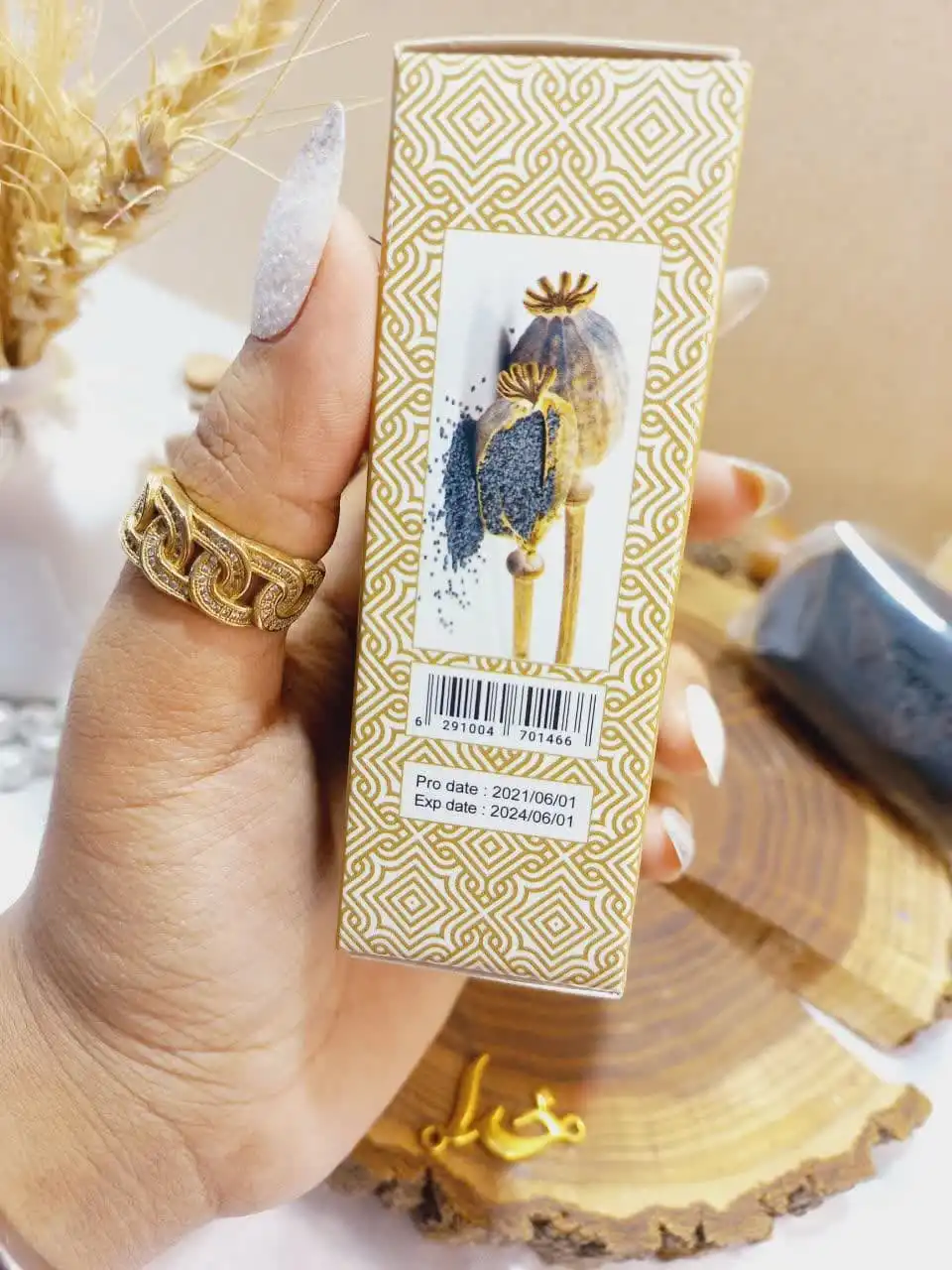 صابون تریاک روشن کننده و جوان کننده والمو اصلی ساخت ایتالیا