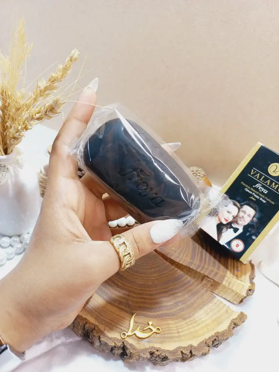 صابون تریاک روشن کننده و جوان کننده والمو اصلی ساخت ایتالیا