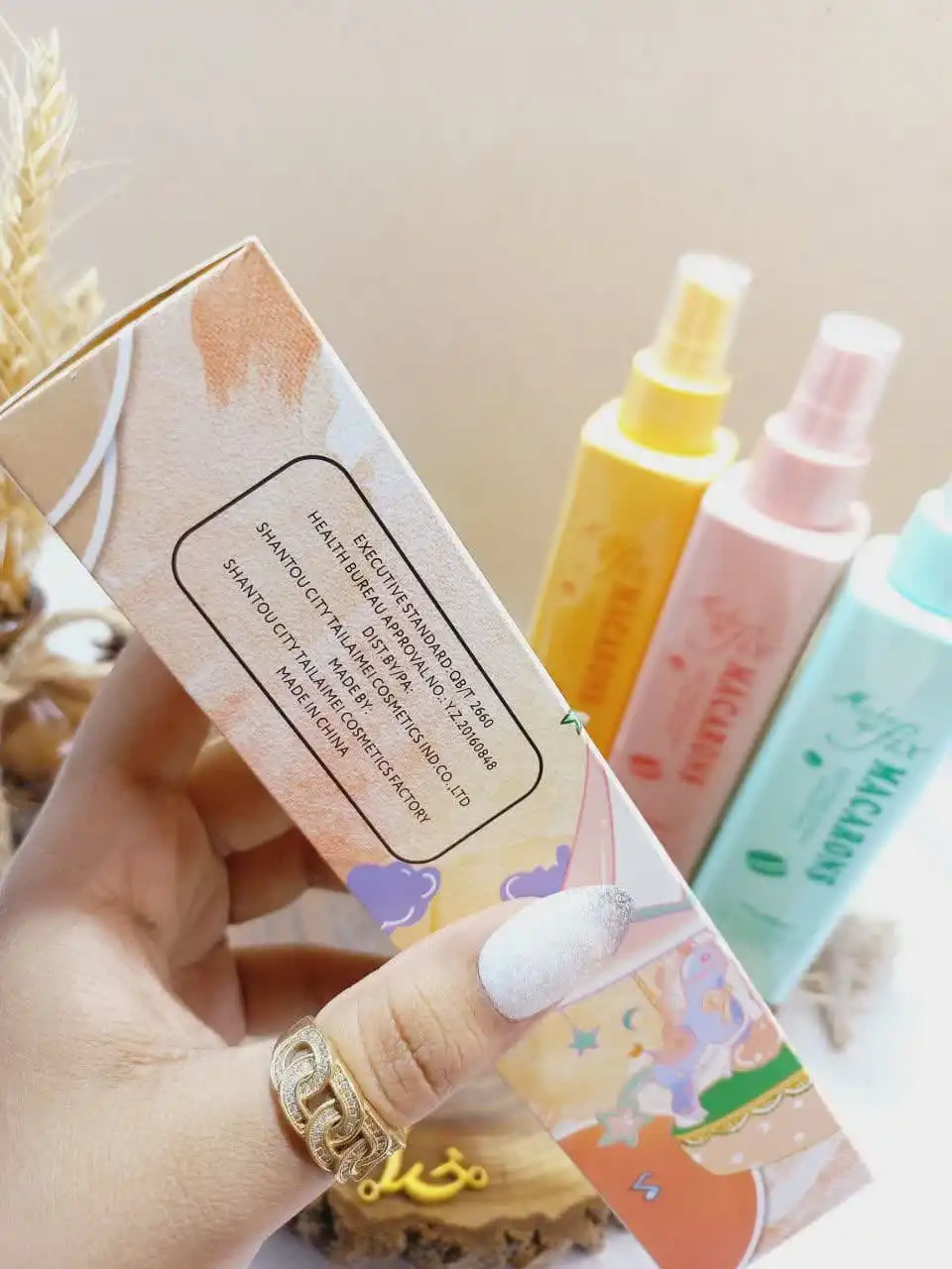 اسپری فیکس میکاپ طرح ماکارون 180میل تایلامی Tailaimei  کد TLM_SS019