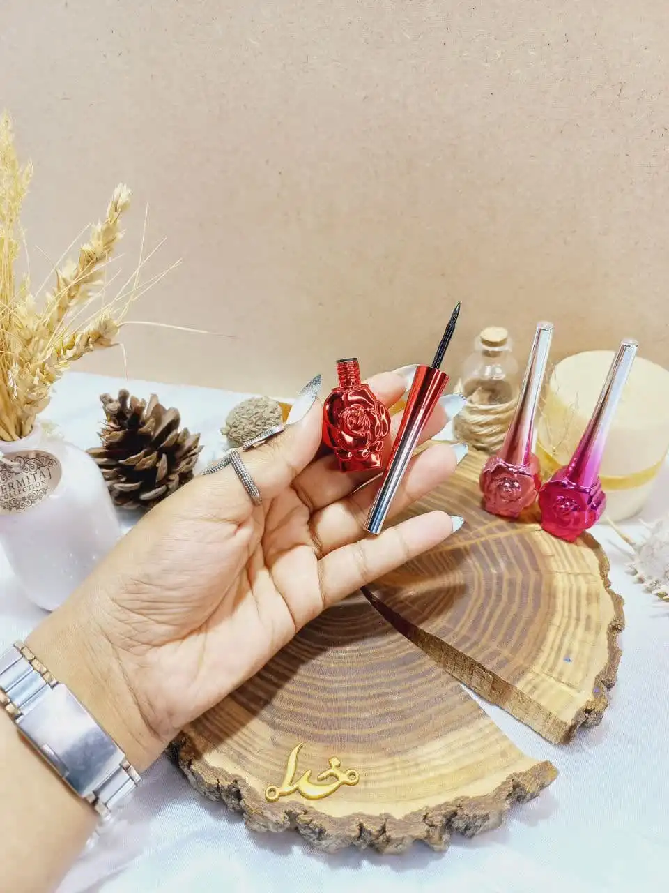 خط چشم پر طرفدار ماژیکی مدل گل رز هدی موجی HUDA MOJI کد E114 | پخش عمده