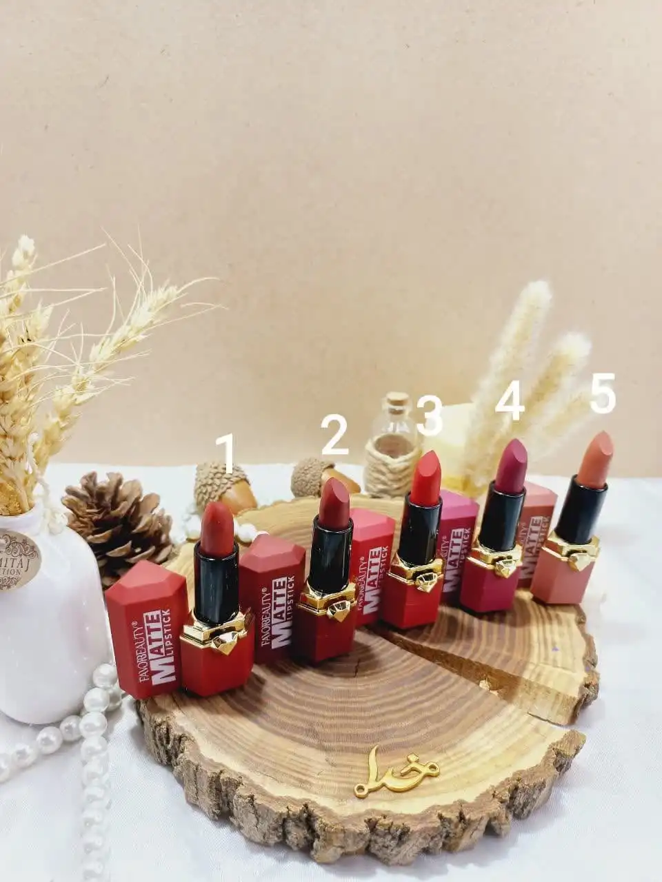 رژ جامد پرطرفدار فاور بیوتی FAVOR BEAUTY  کد LS2040