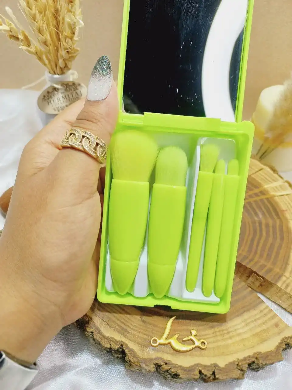 ست براش باکس دار 6 تیکه سبز فسفری