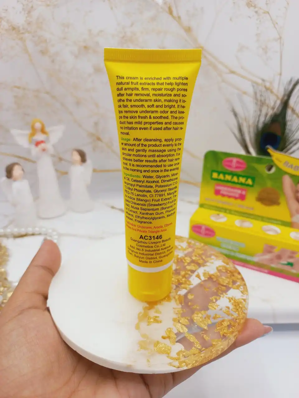 کرم درخشان کننده و سفید کننده زیر بغل و اندامهای خصوصی با رایحه موز آیچون بیوتی Aichun Beauty کد AC3146