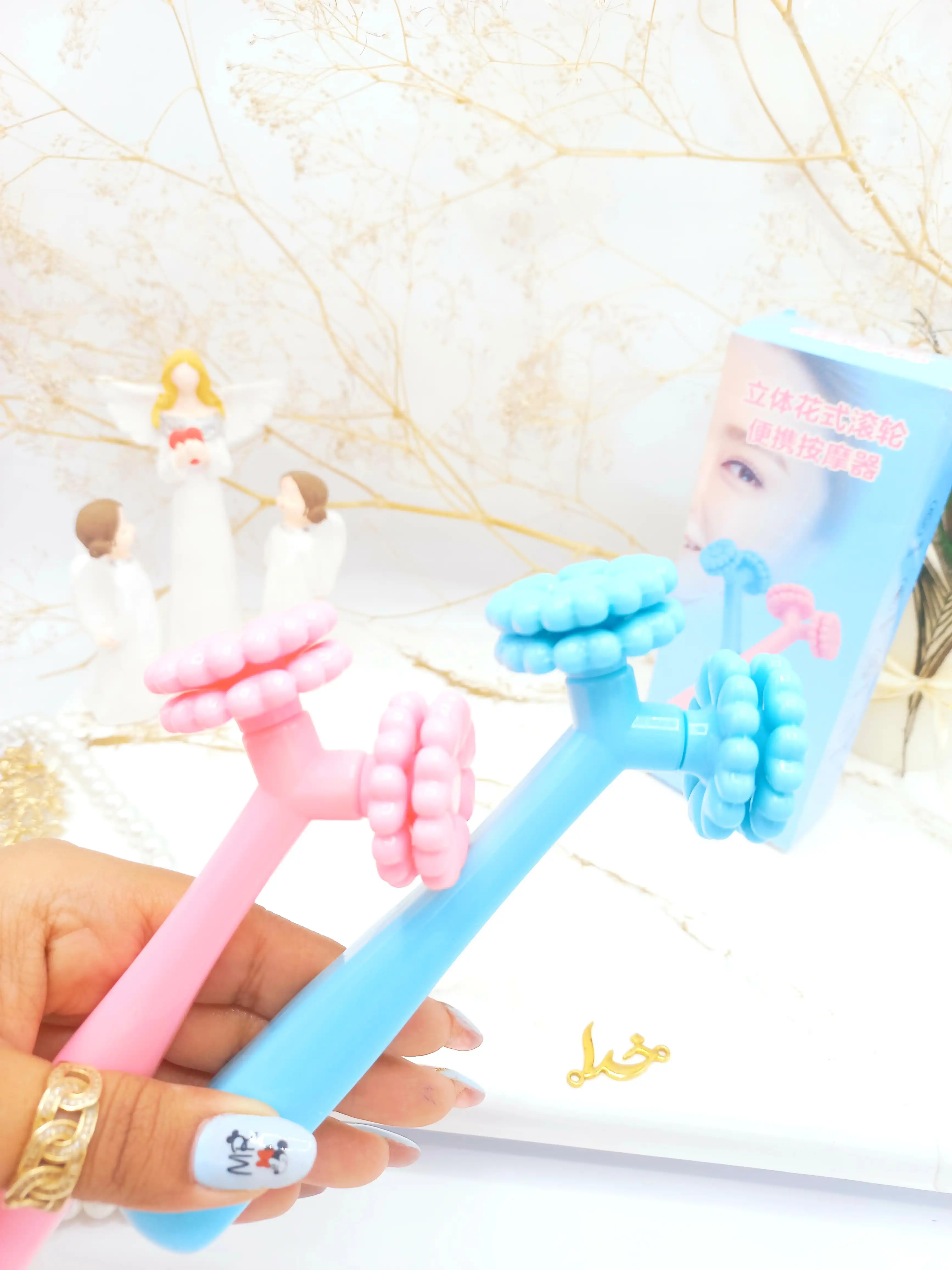 ماساژور لیفت غلتکی سه بعدی قوی صورت