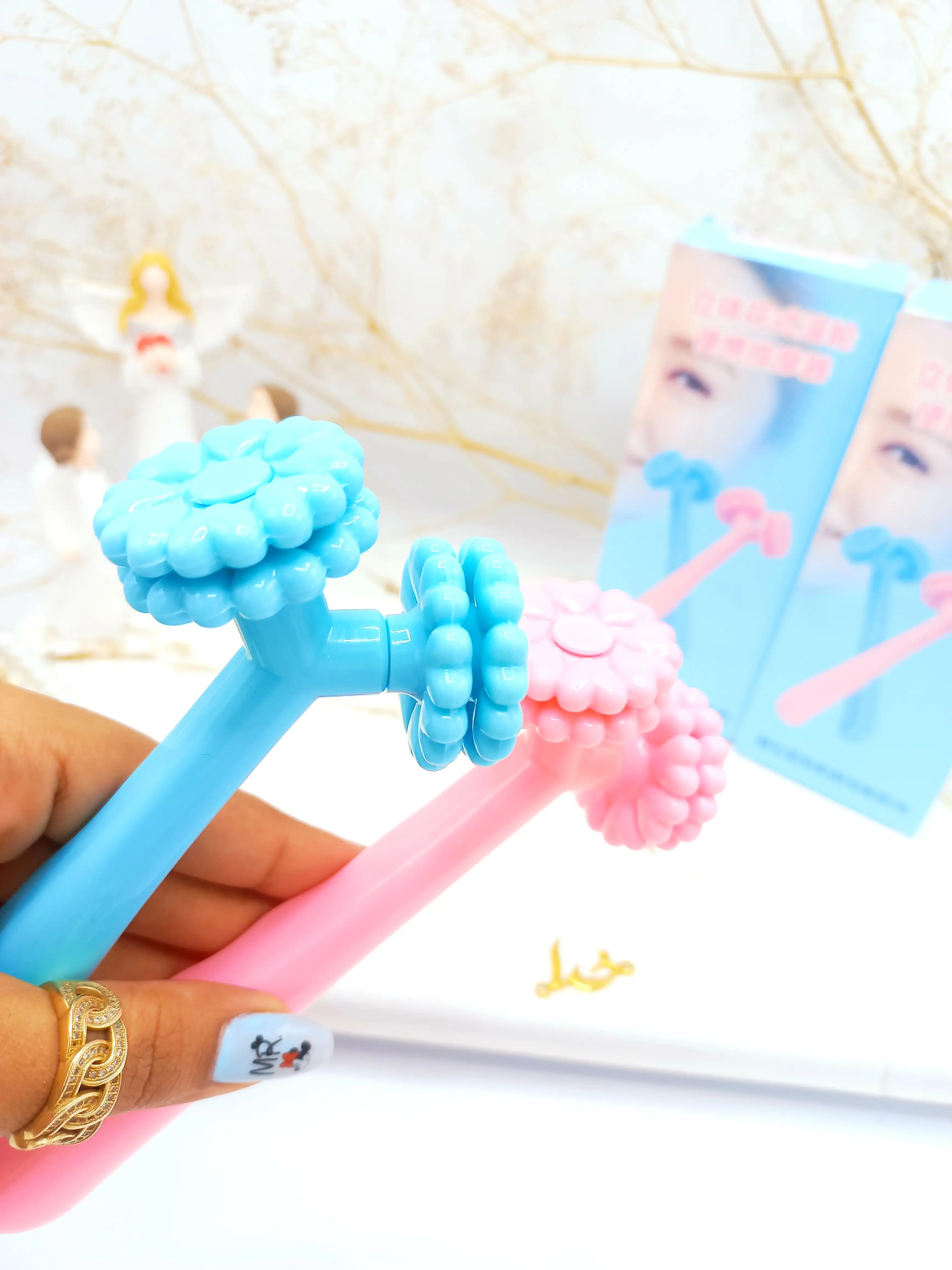 ماساژور لیفت غلتکی سه بعدی قوی صورت