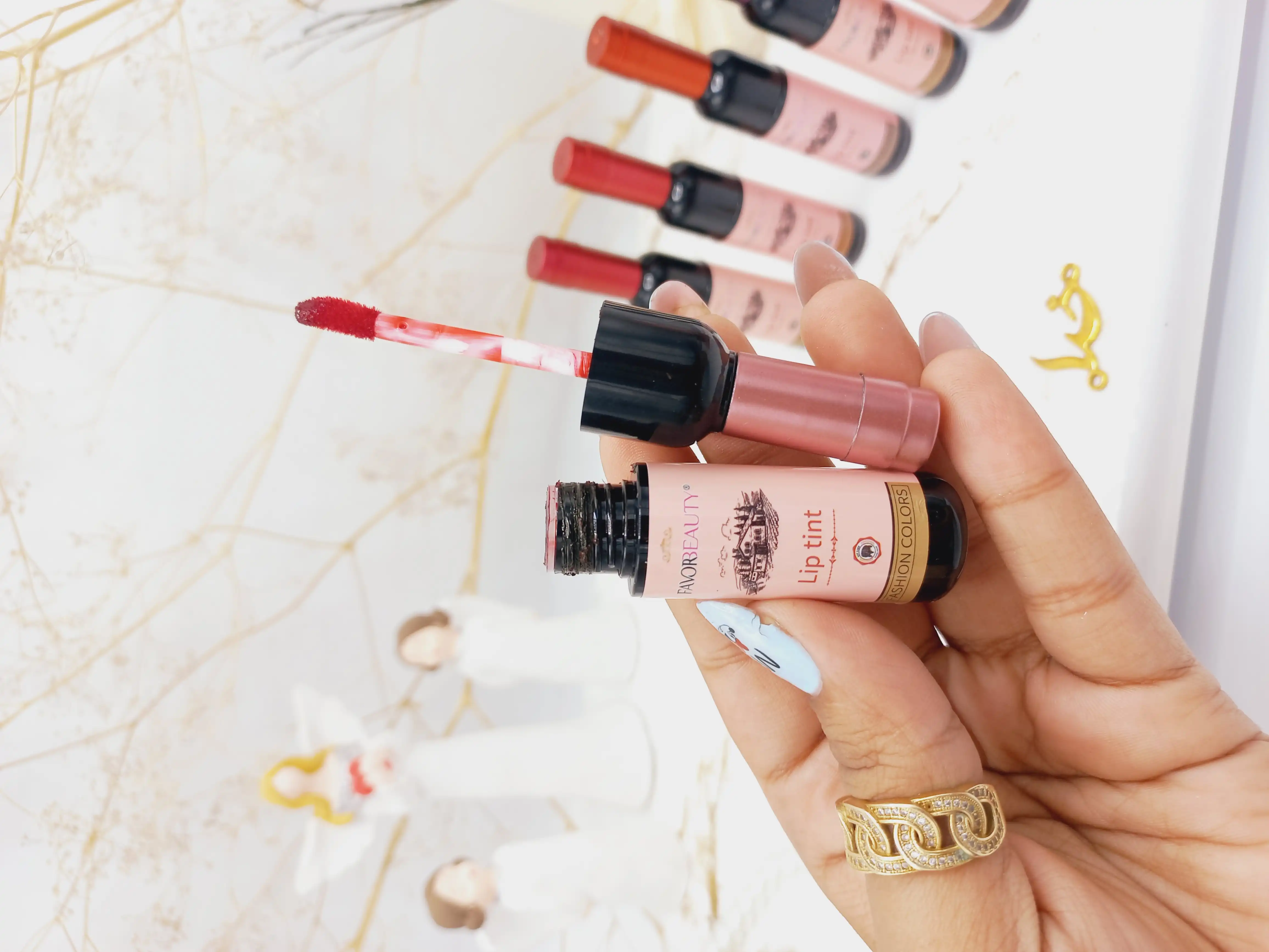 تینت لب شامپاینی فاور بیوتی FAVOR BEAUTY کد LG 3161