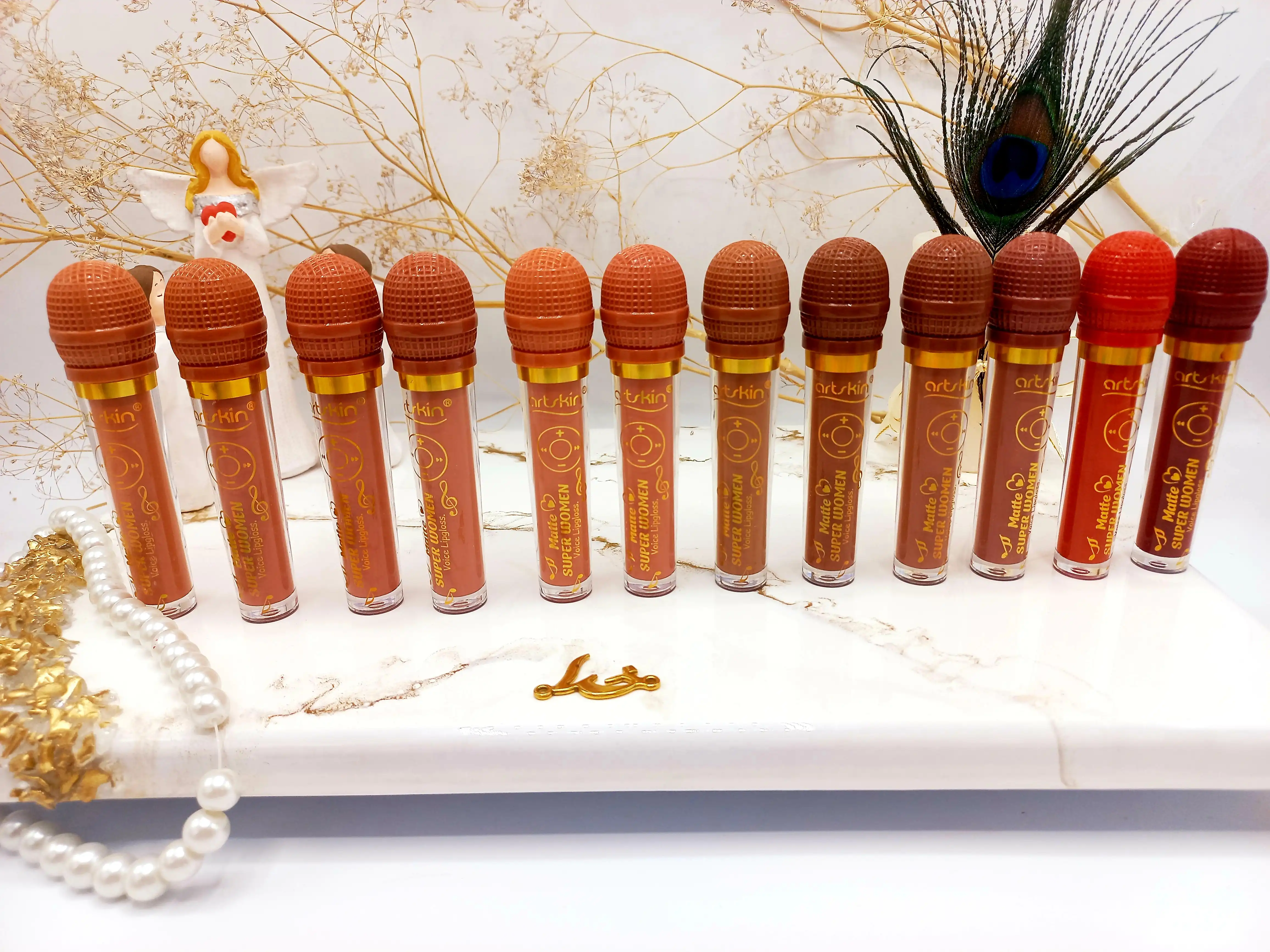 رژ مایع ضد آب طرح میکروفون برند آرت اسکین Art Skin کد AS972137