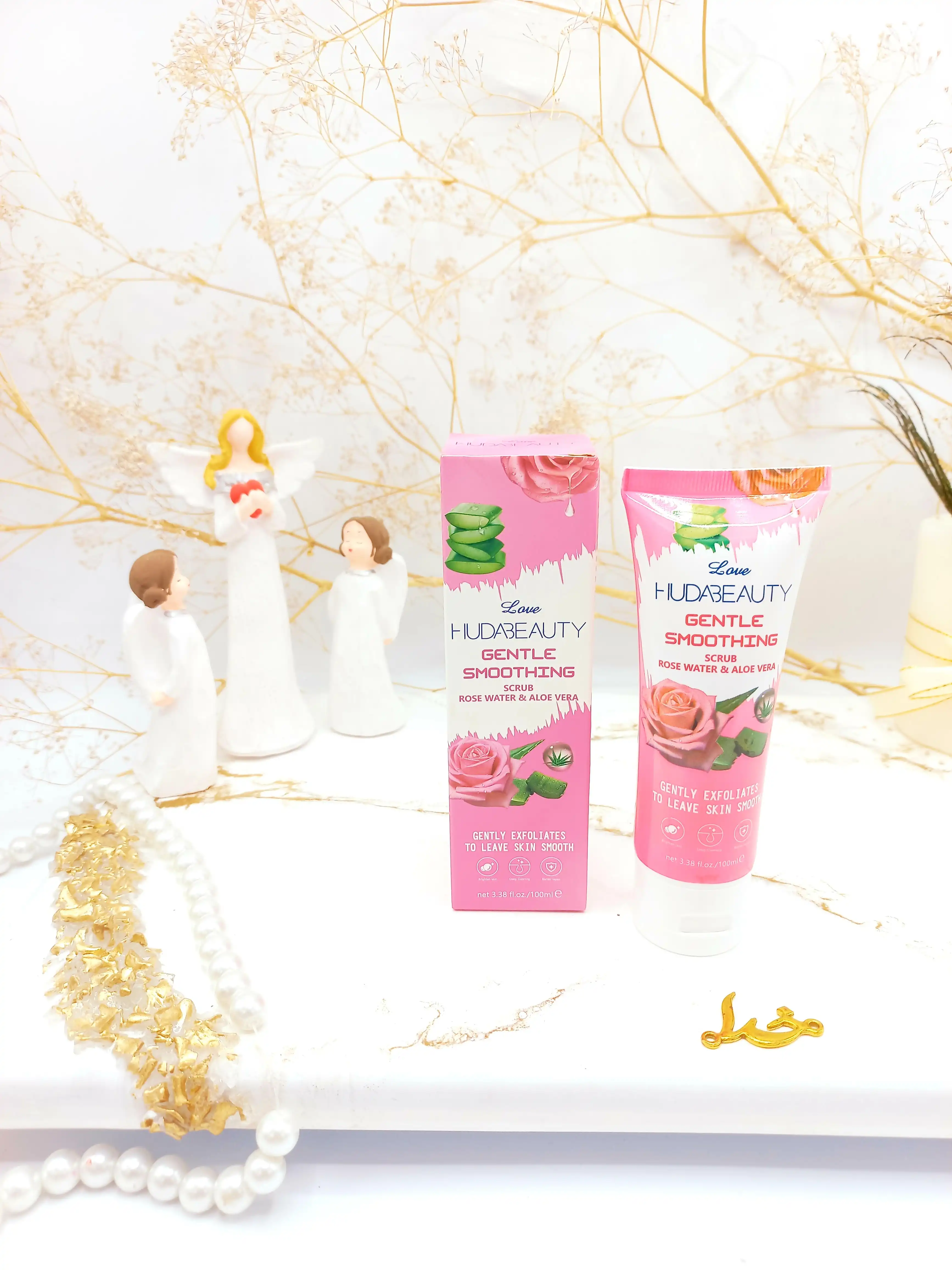 اسکراب صورت تیوپی گل رز و آلوورا هدی بیوتی HUDABEAUTY کد HD826008