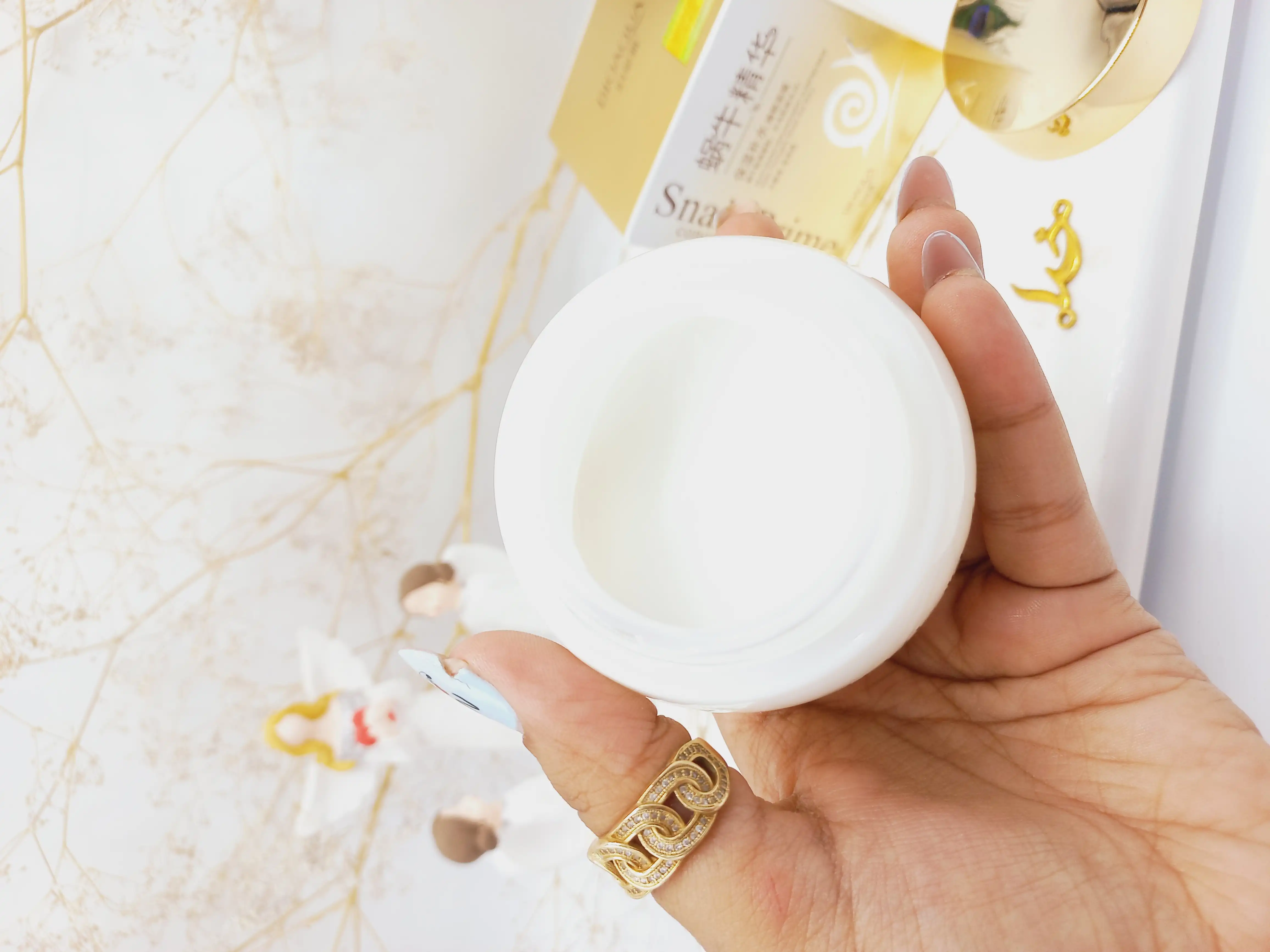 کرم جوان کننده و ضد پیری حلزون بیوآکوا  BIOAQUA کد BQY4045