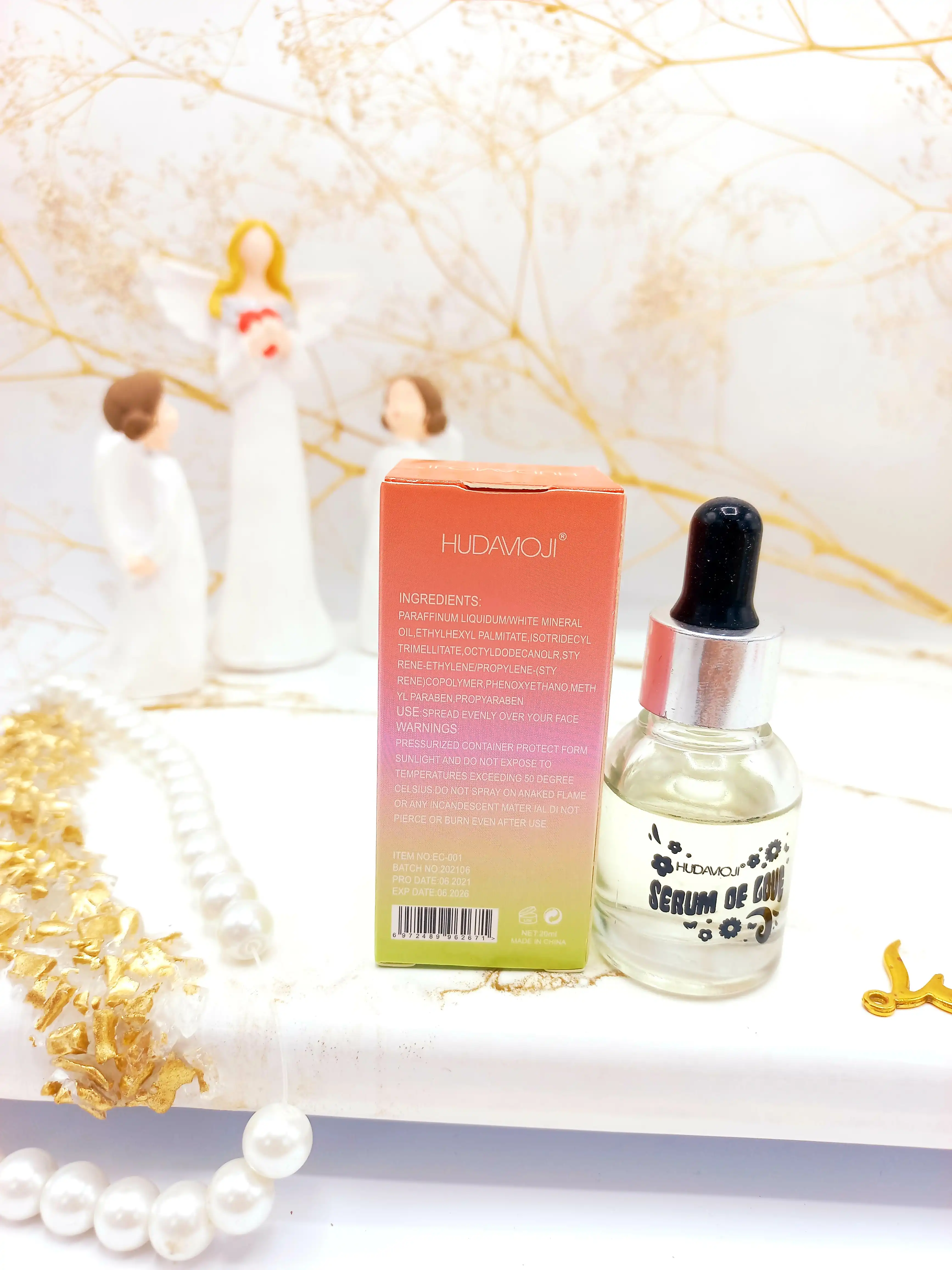 سرم روشن کننده پوست مدل آلوئه ورا هدی موجی HUDA MOJI حجم 20 ml کدEC001