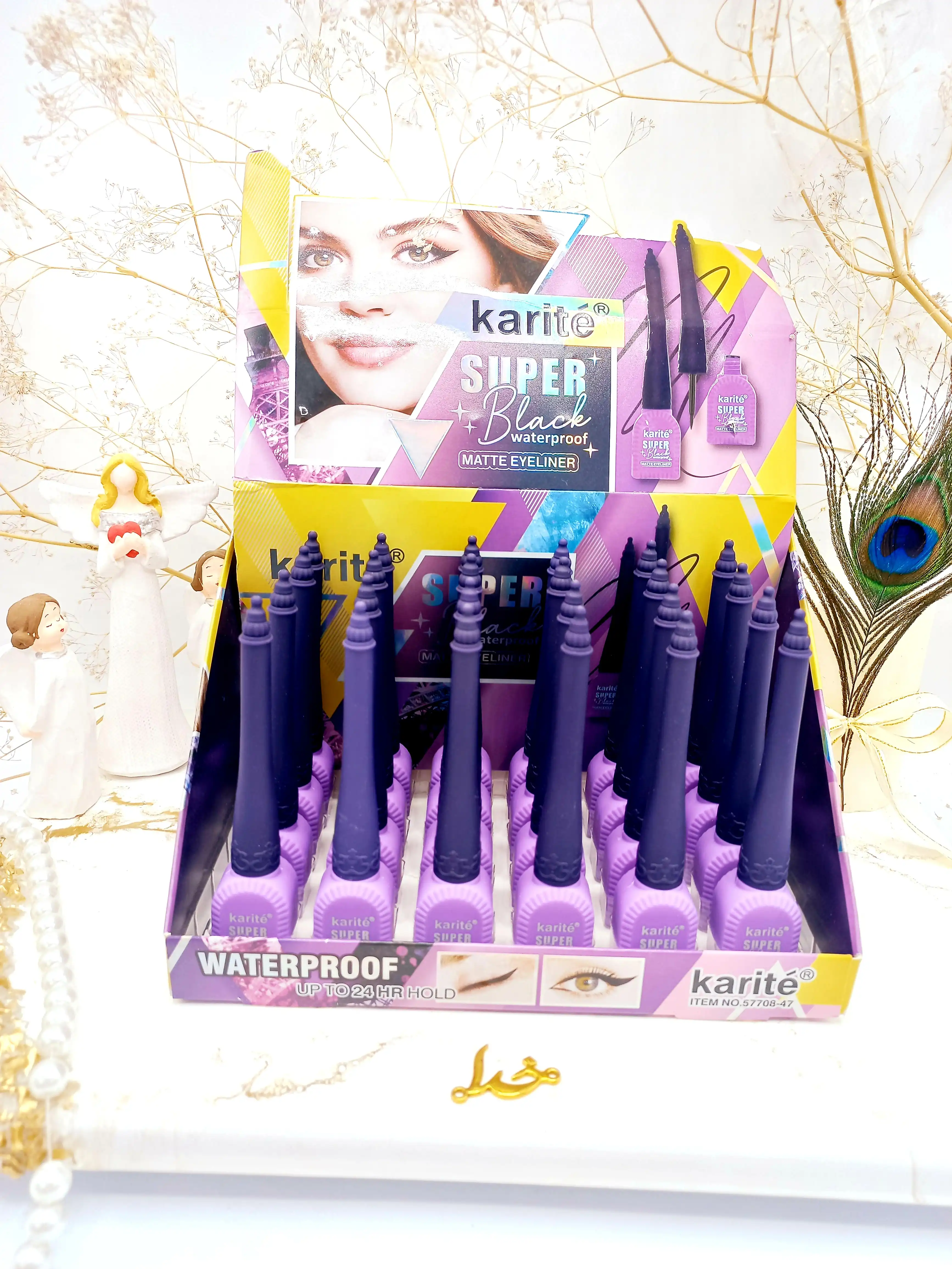 خط چشم ضد آب معروف ماژیکی طرح شطرنج کاریته Katie کد 57708