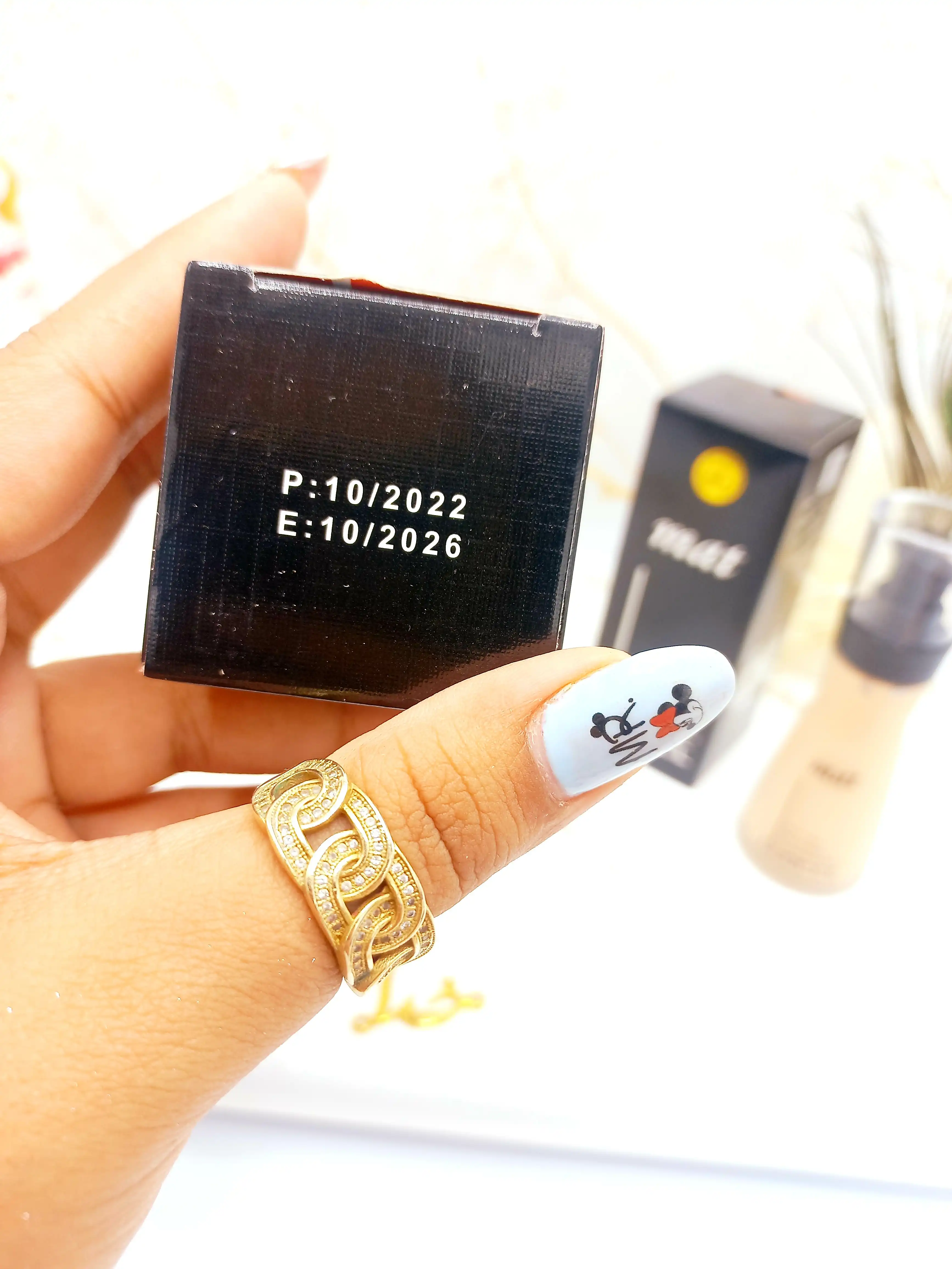 کرم پودر دوسه مات گیاهی پمپی DOUCCE MAT SPF22 کد HD529