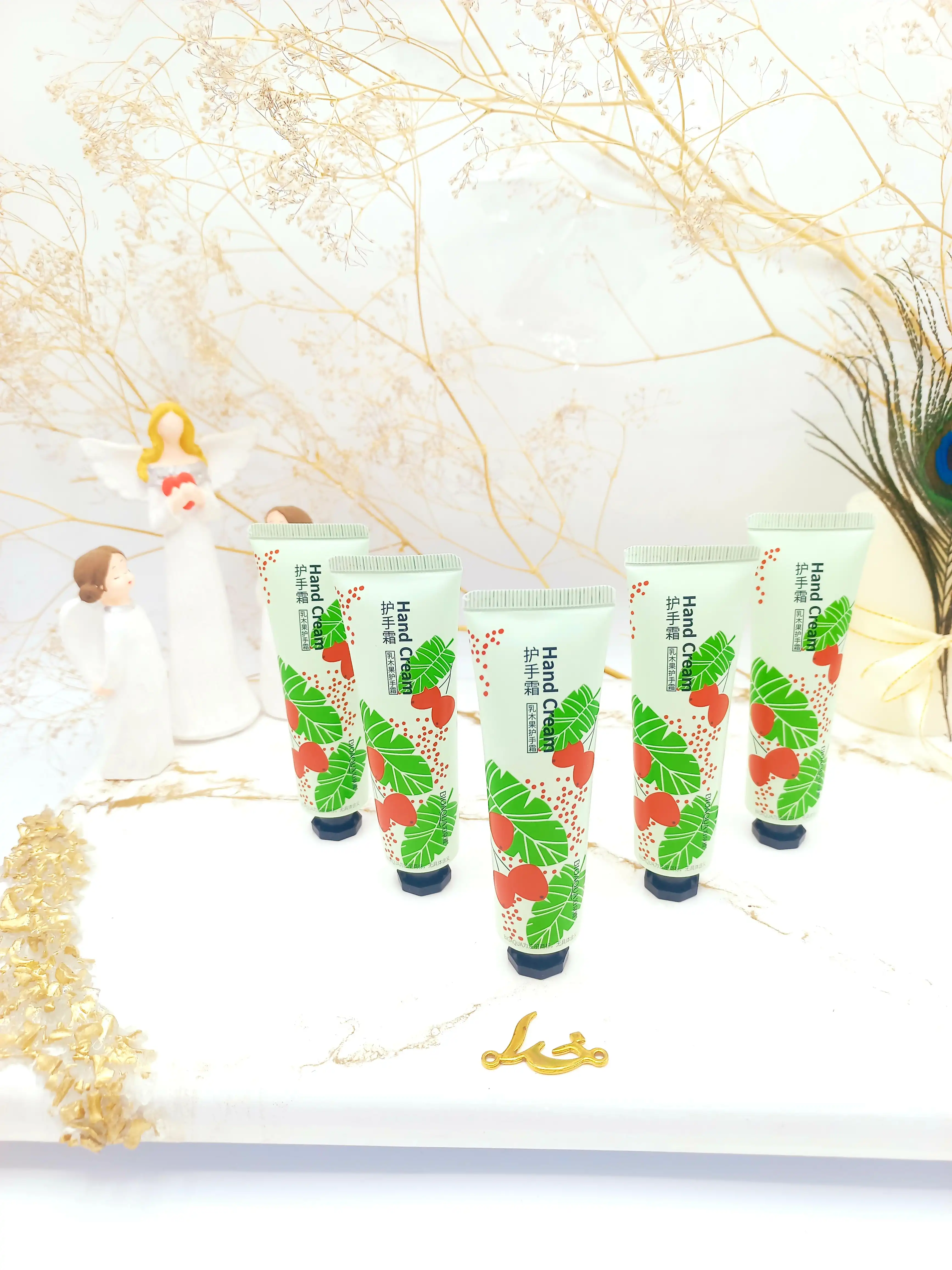 کرم دست تیوپی آلبالو 30 گرم بیوآکوا BIOAQUA کد BQY9706