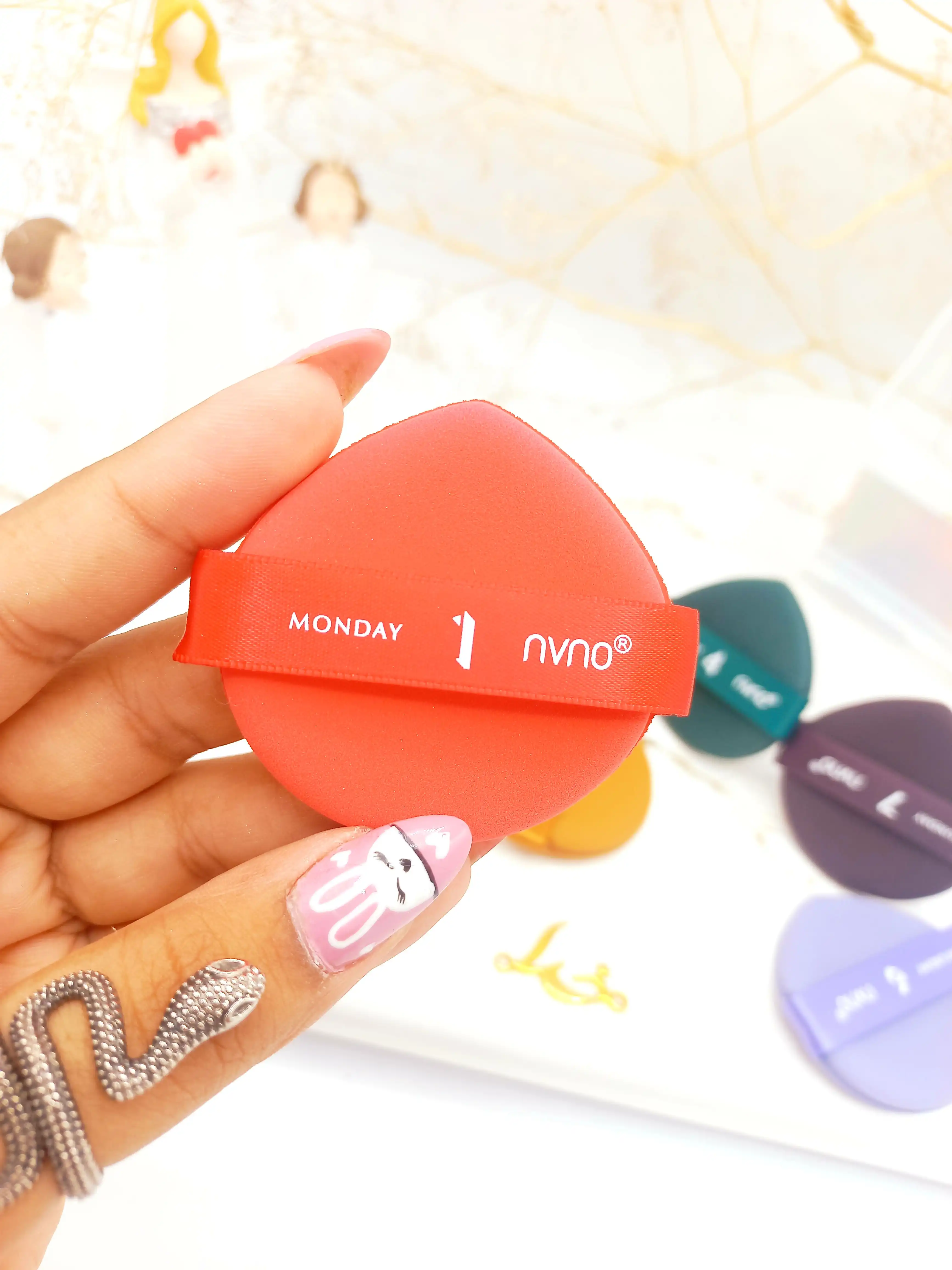 پک پد آرایشی مخروطی هفت عددی nvno کد N8254