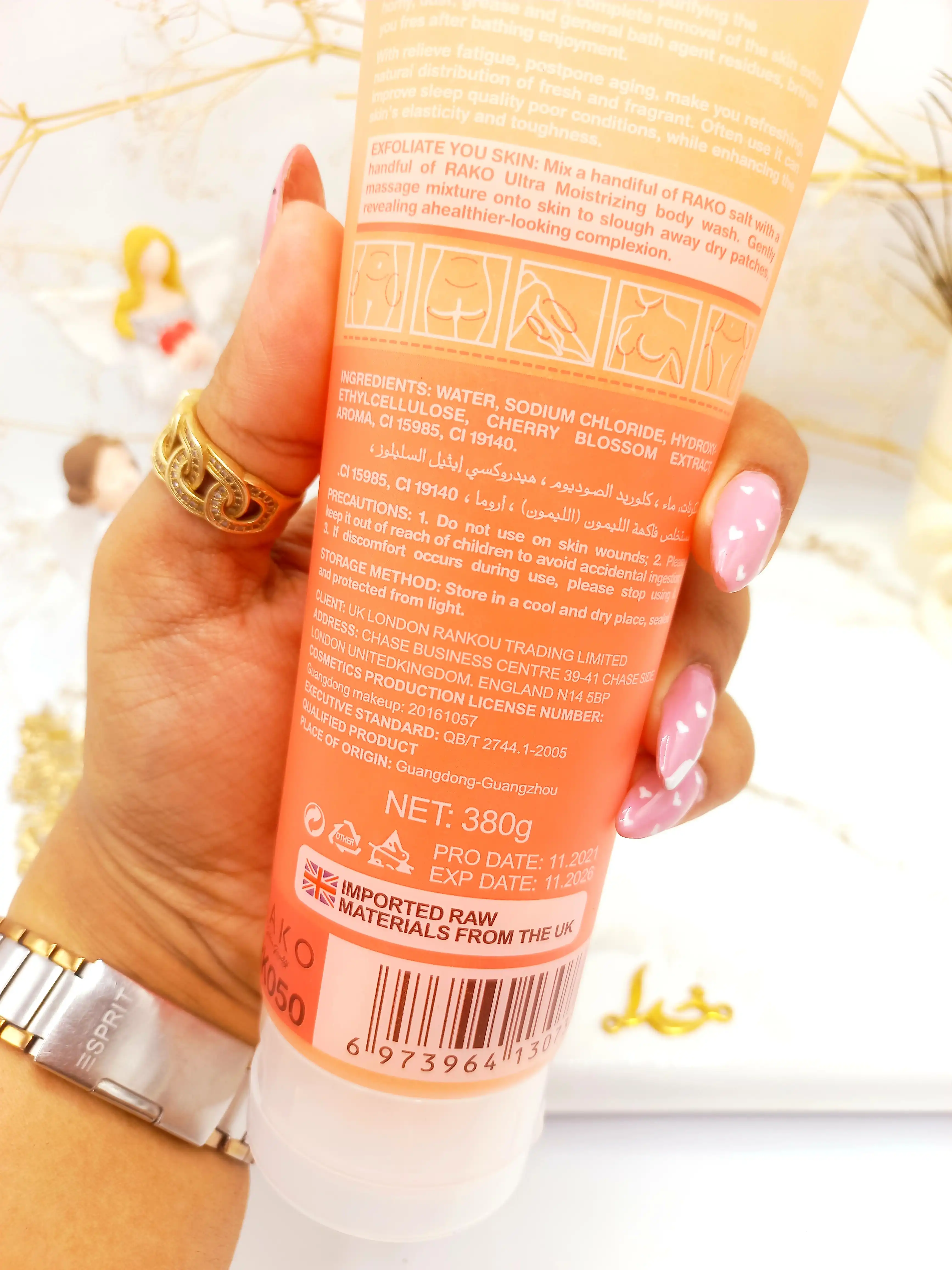 نمک حمام سفیدکننده بدن رایحه شکوفه گیلاس راکو ROKO ساخت بریتانیا اصلی