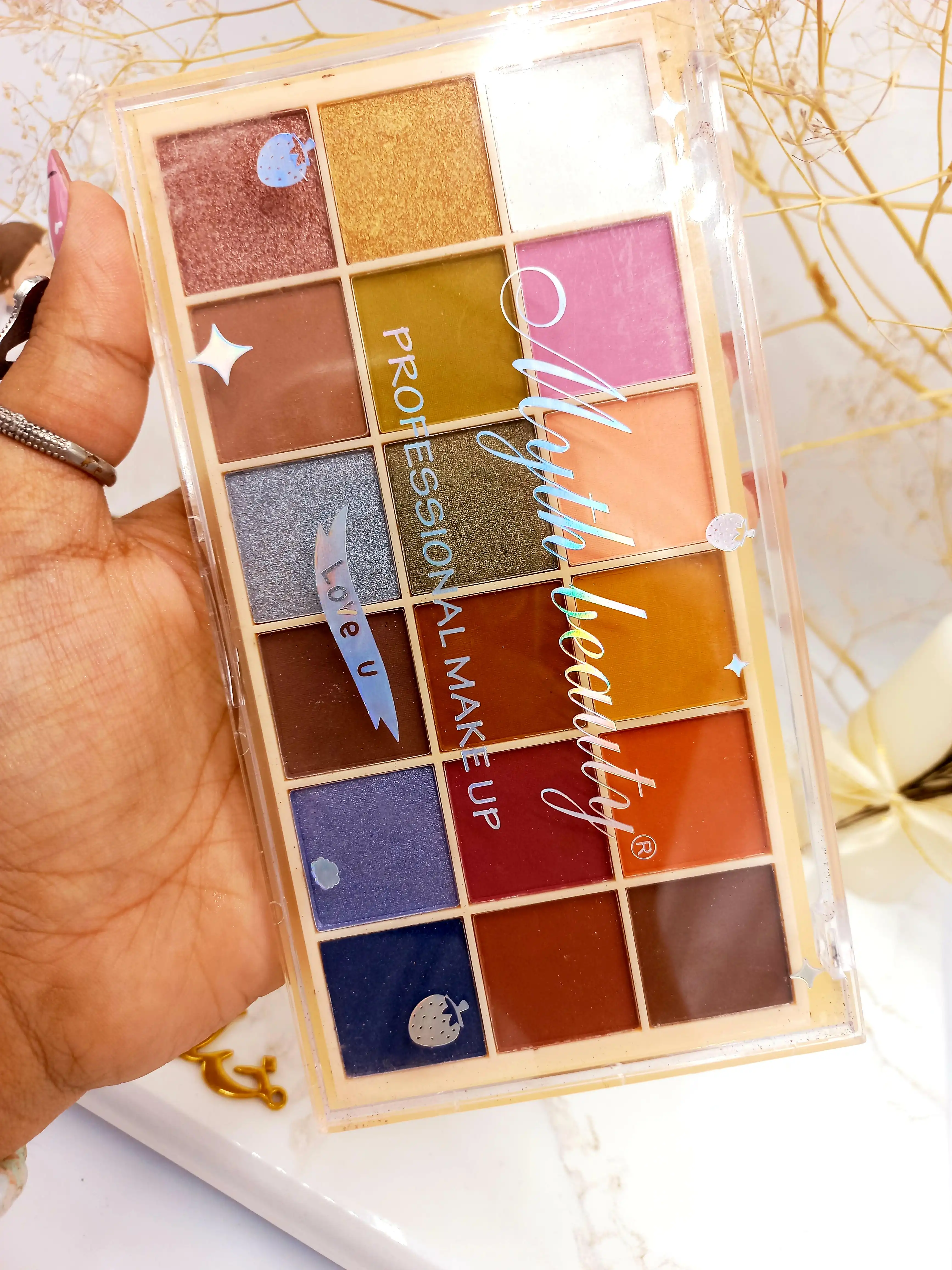 پالت سایه پرطرفدار Myth beauty کد 0413