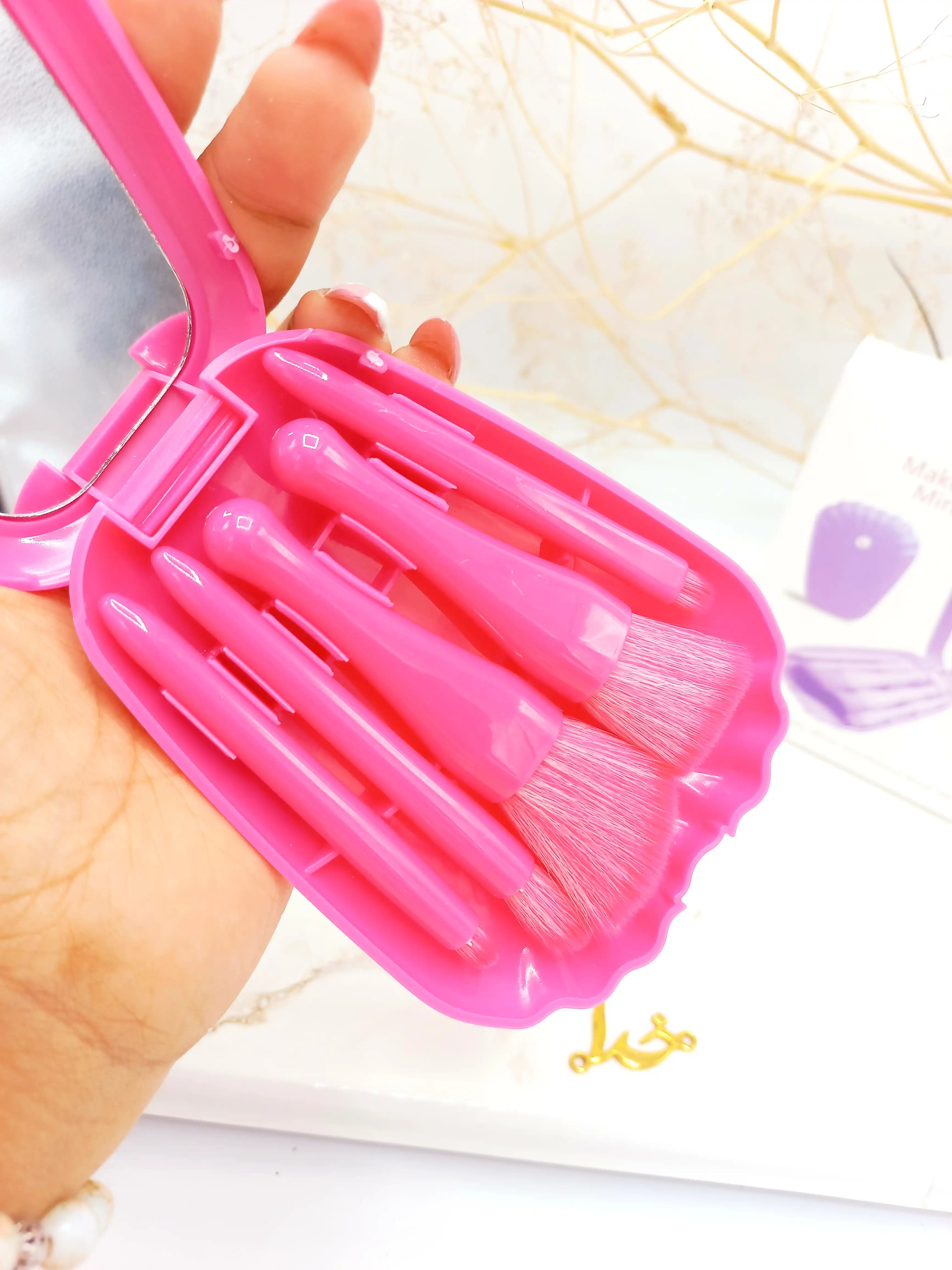 ست براش 5 تیکه باکس دار صدفی آینه دار سرخابی