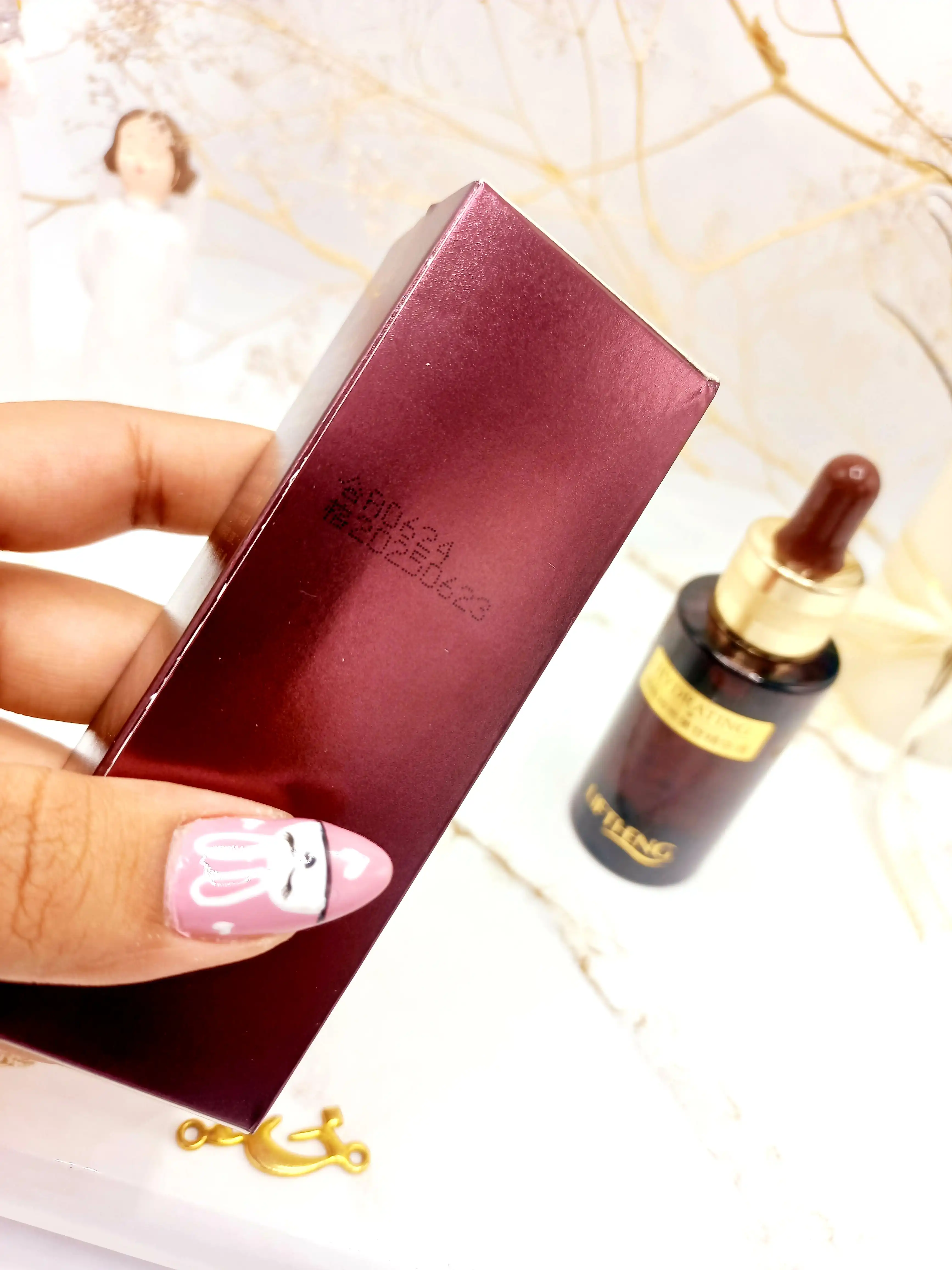 سرم ضدلک و ضدجوش روشن کننده لیفتینگ LIFTHENG کد LFQ30356