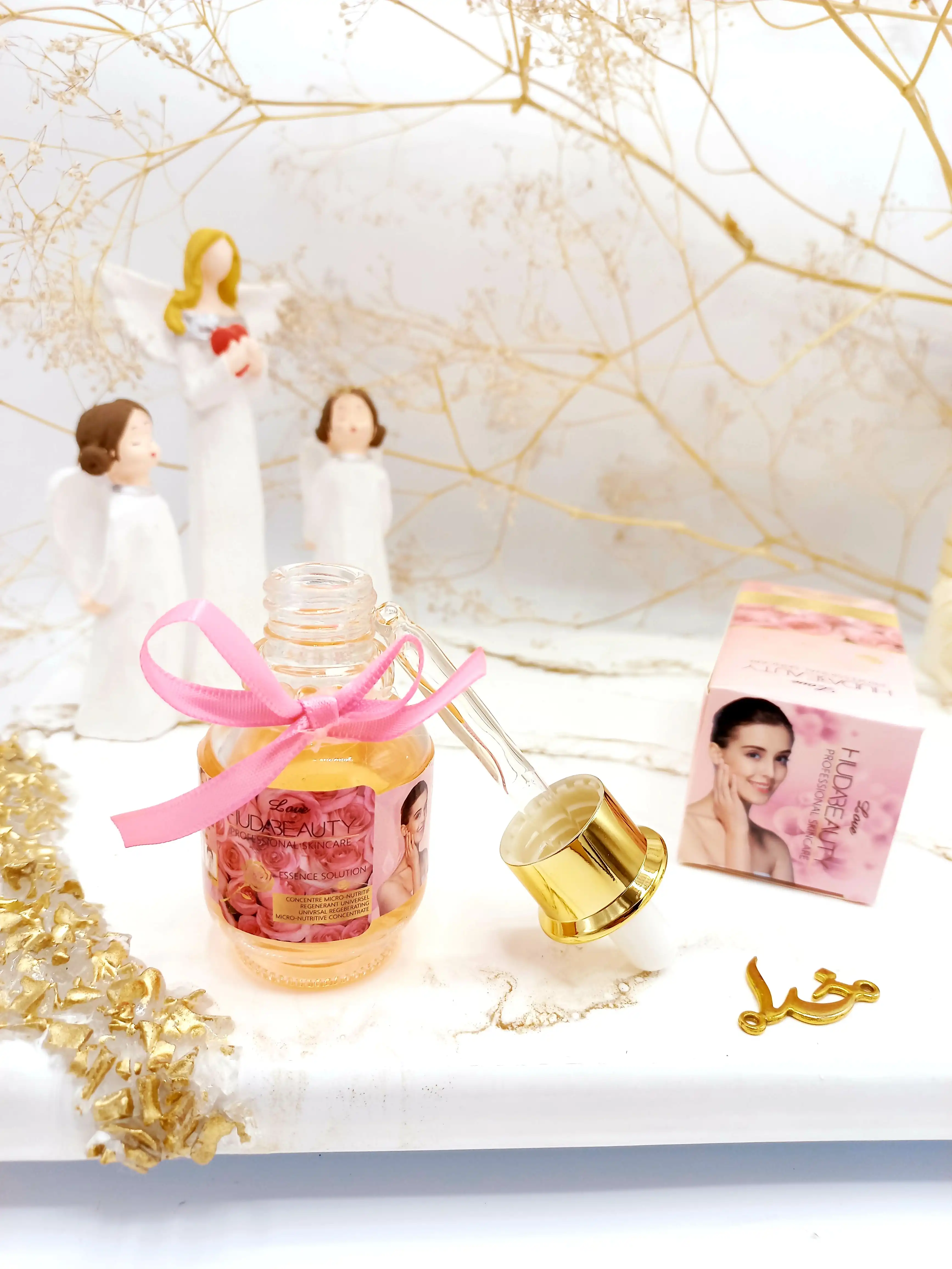 سرم و پرایمر مغذی جوان کننده صورت گل رز هدی بیوتی HUDABEAUTY کد HD826009