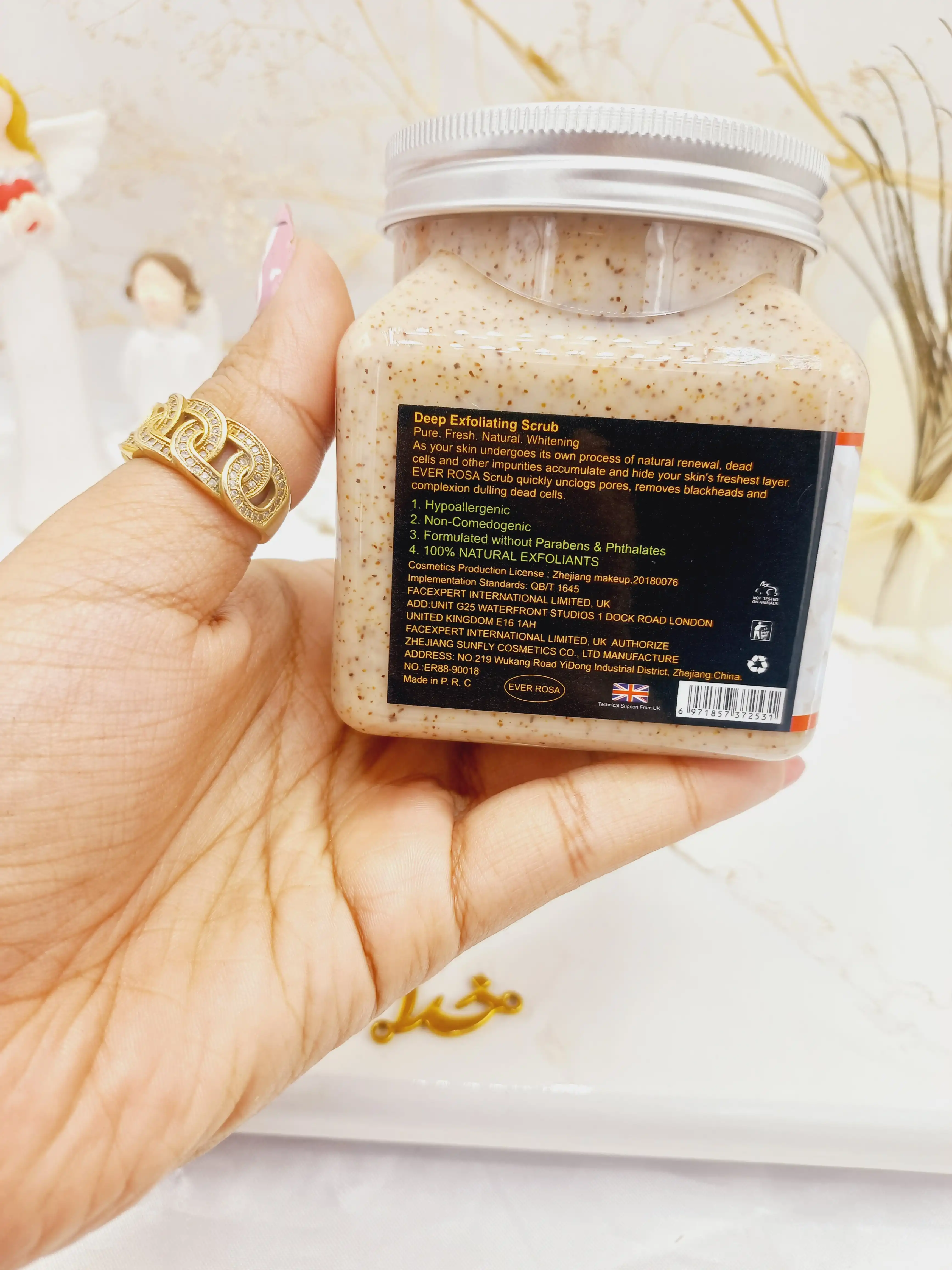اسکراب پرطرفدار 350 میل شنی صورت و بدن رایحه برنج ایور روزا EVER ROSA اصلی کد ER90018