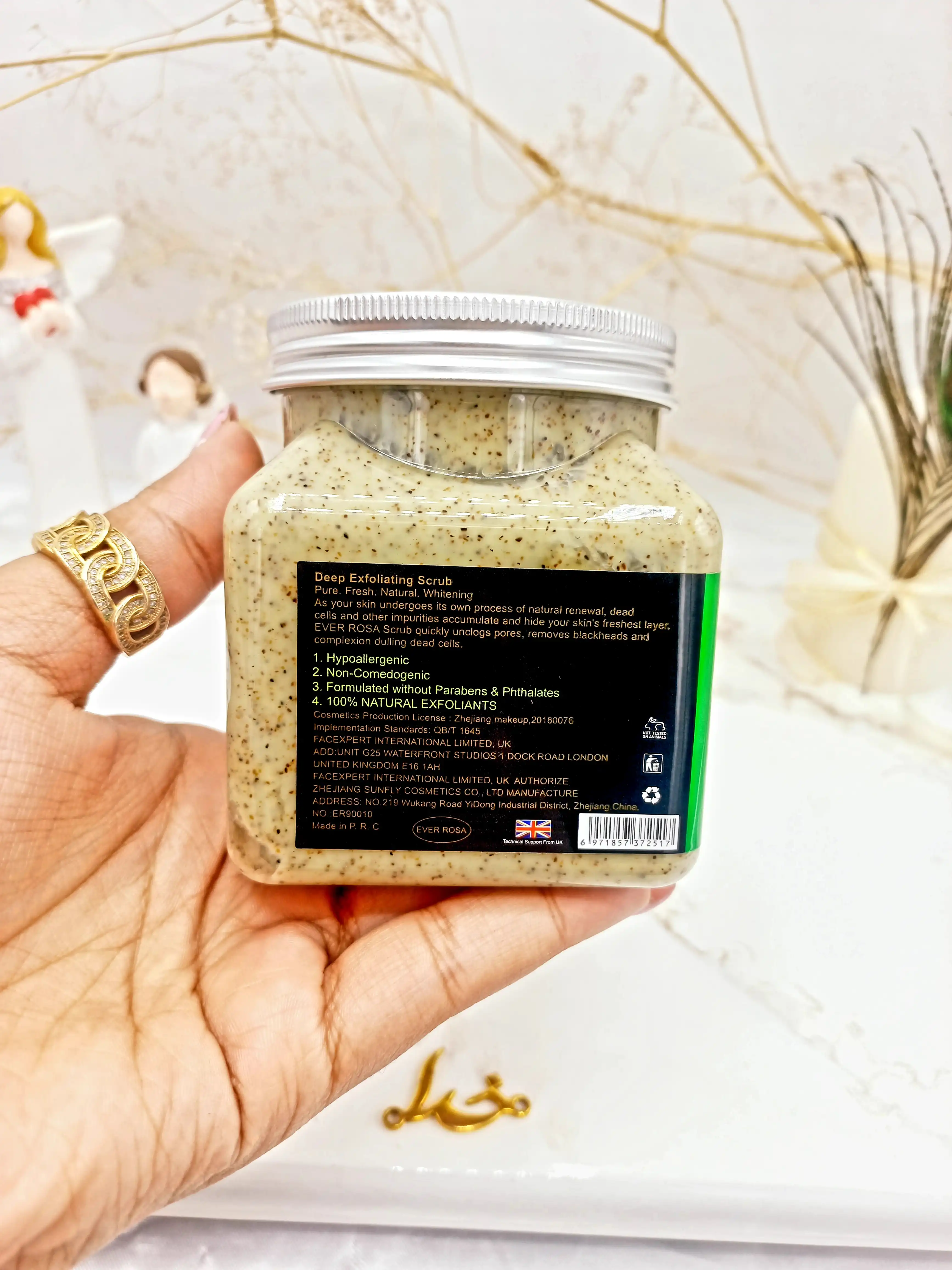 اسکراب پرطرفدار 350 میل شنی صورت و بدن رایحه آووکادو ایور روزا EVER ROSA اصلی کد ER90010