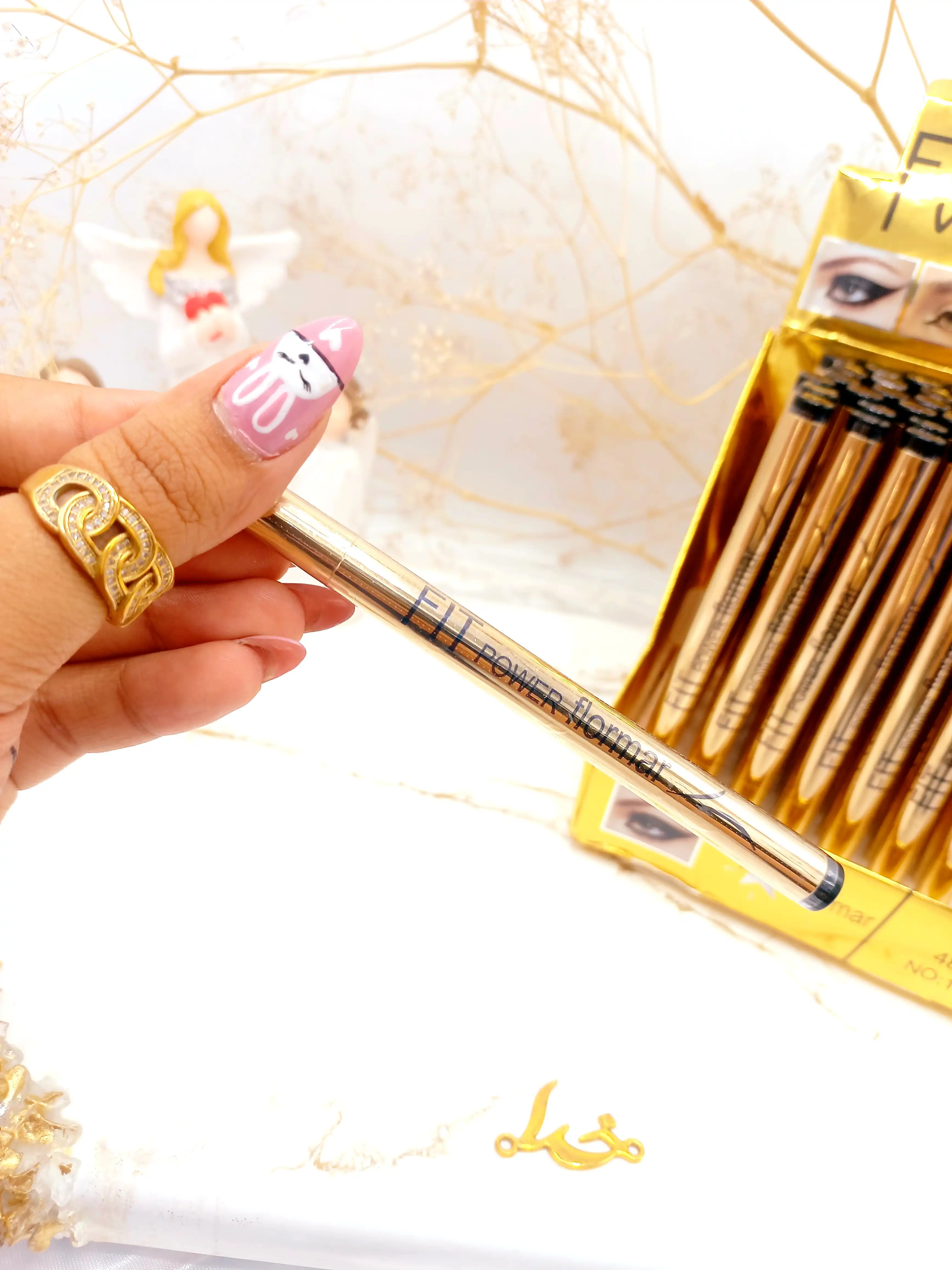 خط چشم مشکی ماژیکی ضدآب فلورمار فیت Fit Flomror (طلایی) کد 1007