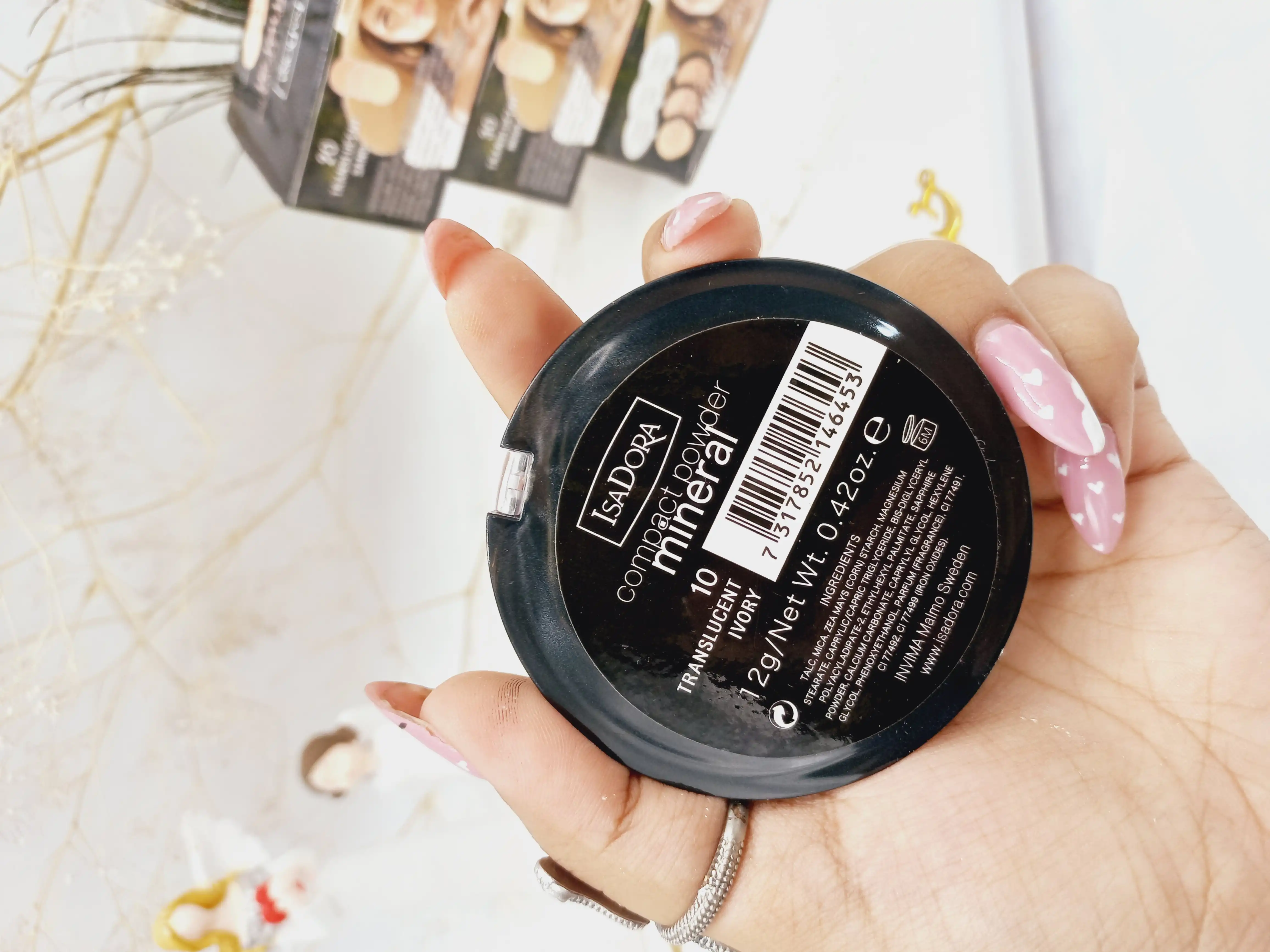 پنکک کرم پودری ایزادورا ISADORA مدل مینرال پوشش بسیار زیاد کد 6435