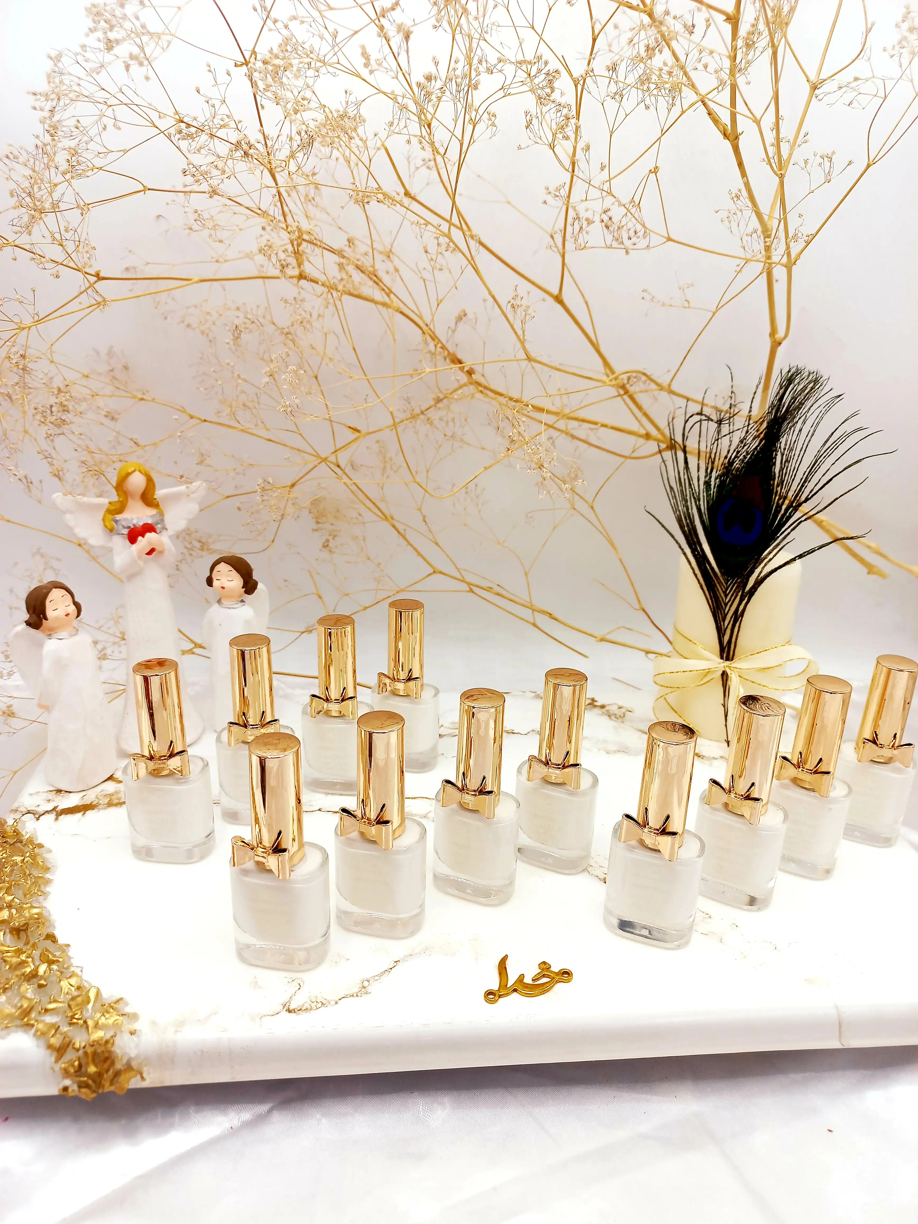 لاک پرطرفدار پاپیونی سفید برند بیوتی سیتی BEAUTY CITY کد XU0047