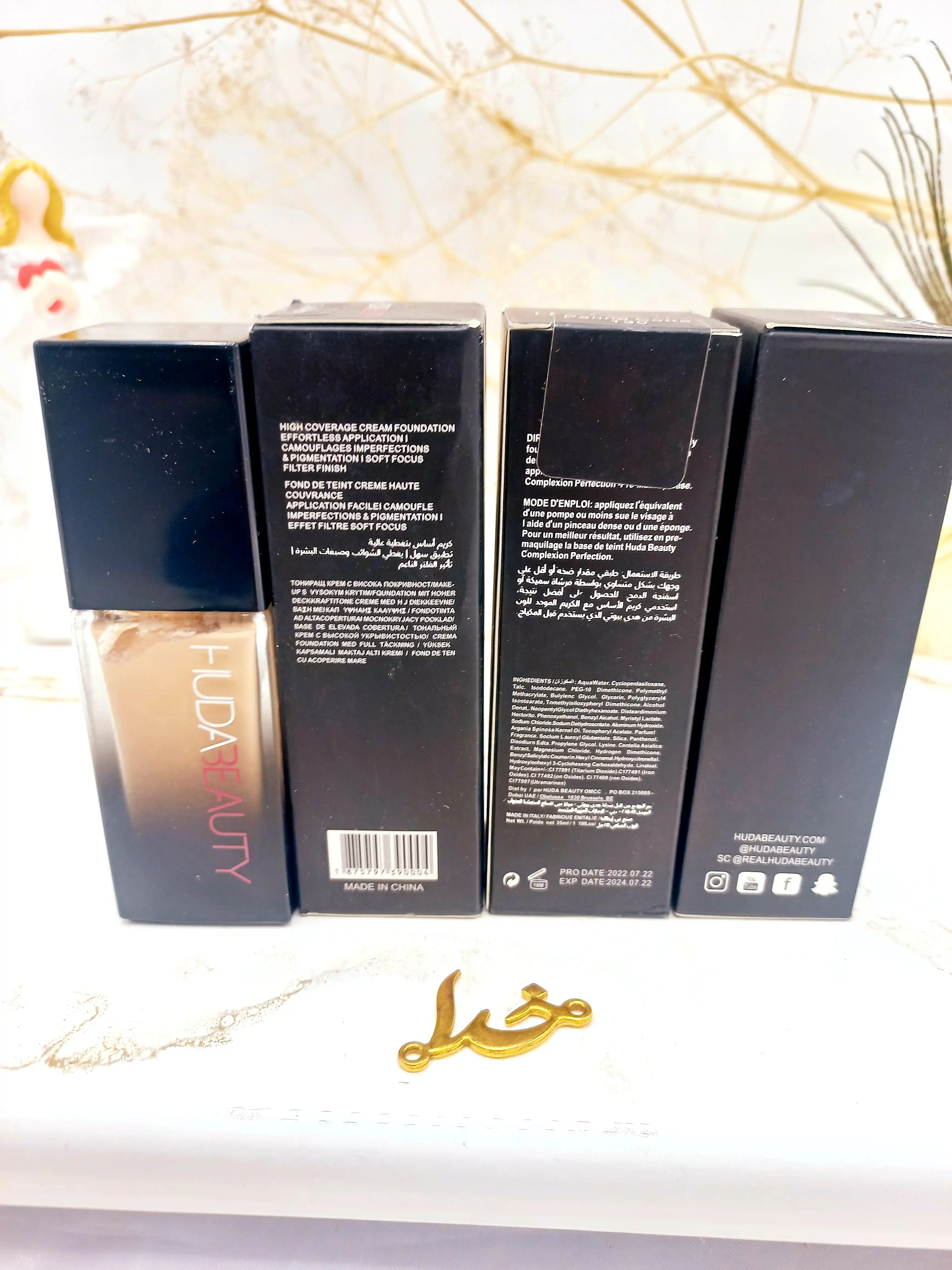 کرم پودر ضد آّب  24 ساعته هدی بیوتی HUDA BEAUTY کد 9004 | پخش عمده