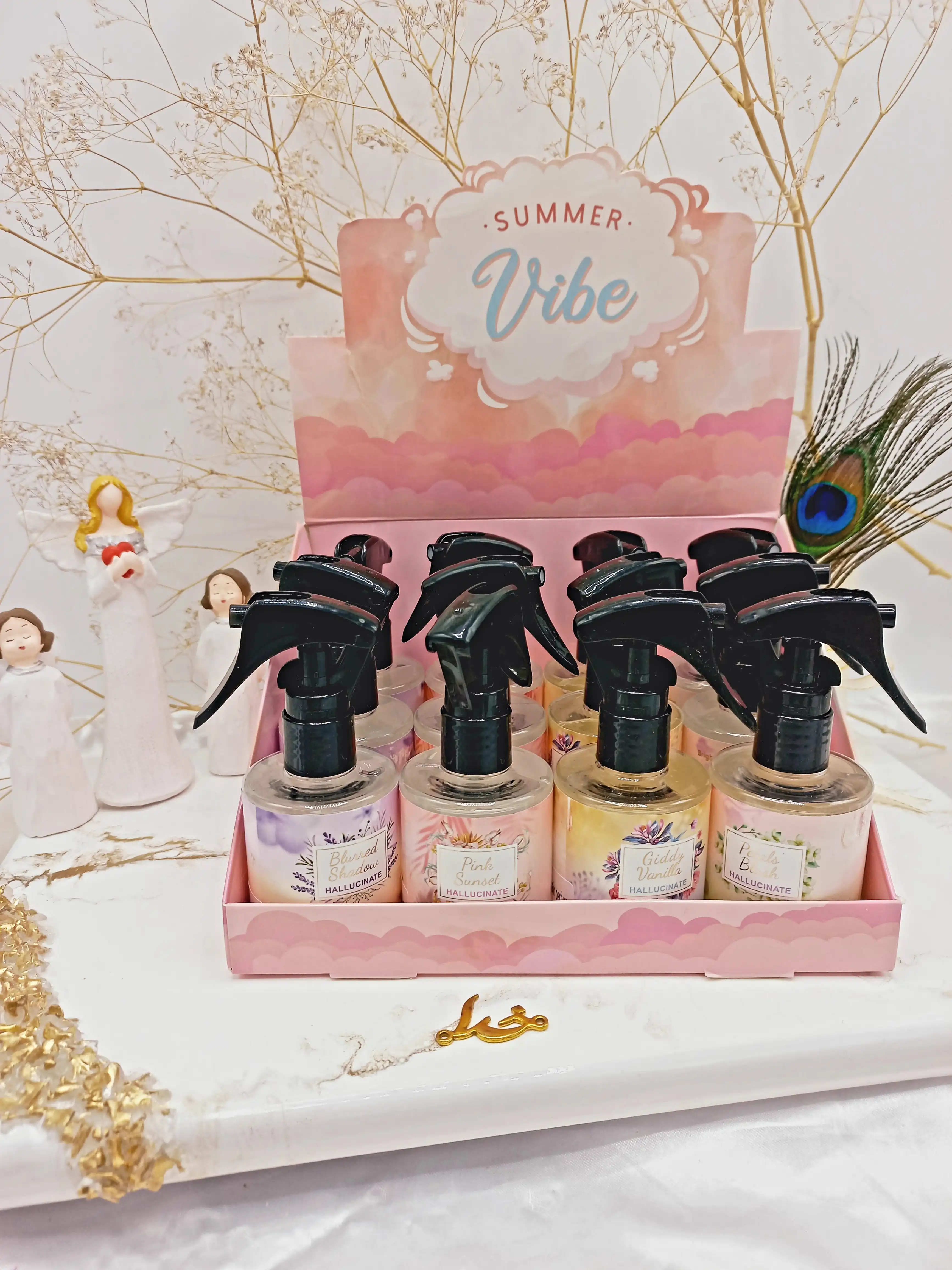 عطر مو خوشبو رایحه گلی و میوه ای HALLUCINATE کد BOO42 RD