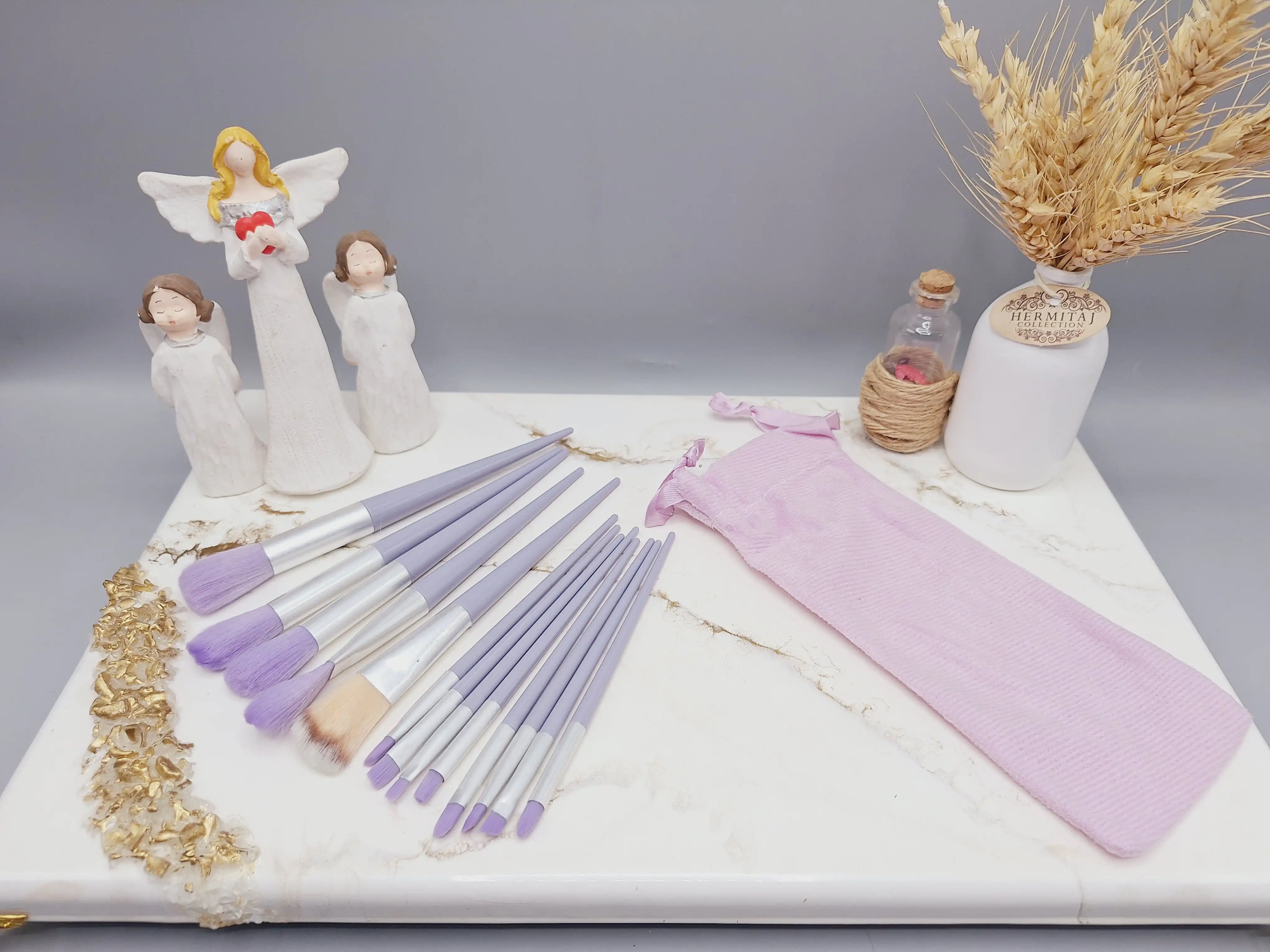 ست براش با کیفیت 13 تیکه همراه با کیف پشمالو