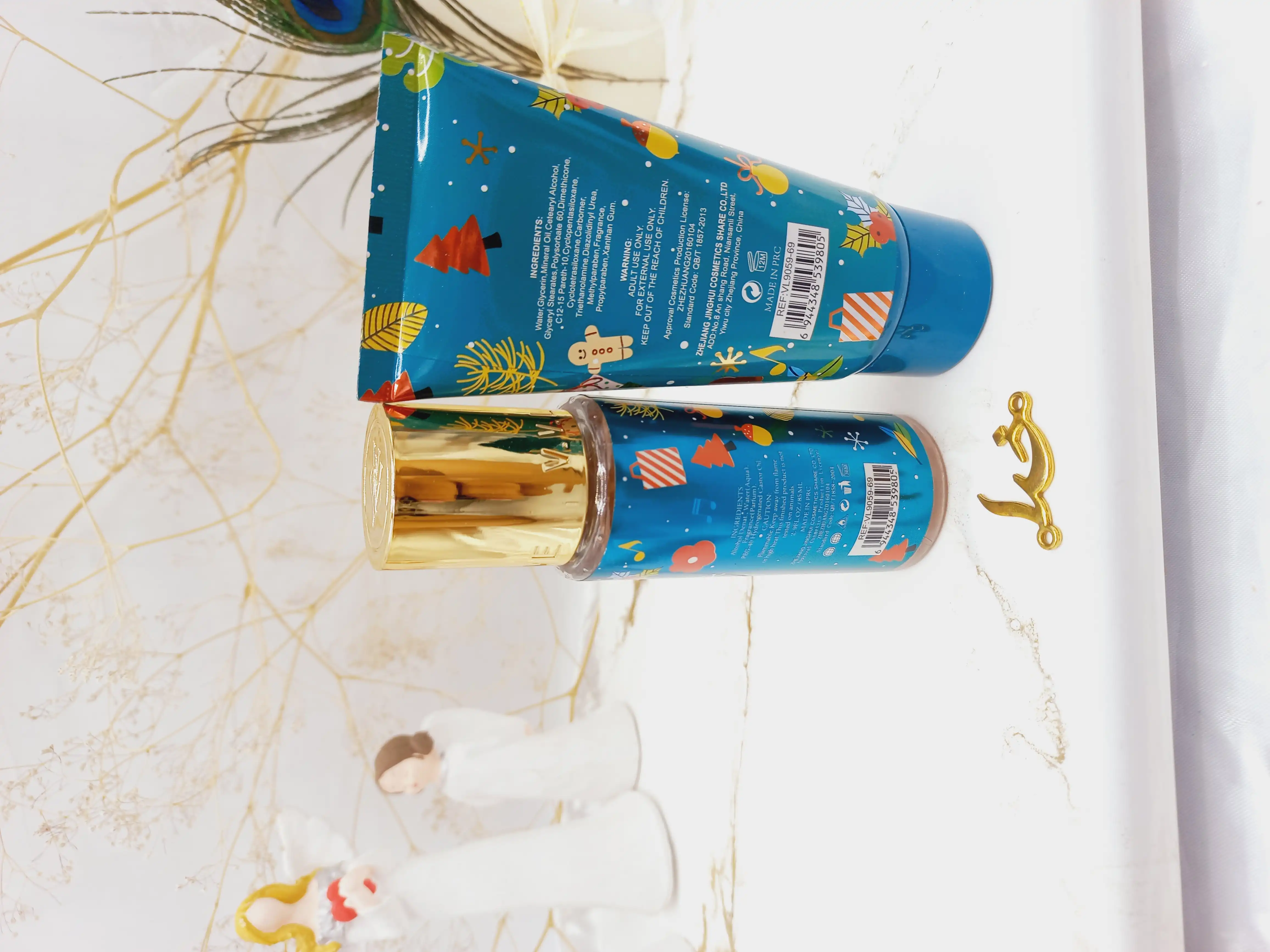 ست خفن بادی اسپلش و لوسیون خوشبو وی وی لاو (آبی) کد VL9059