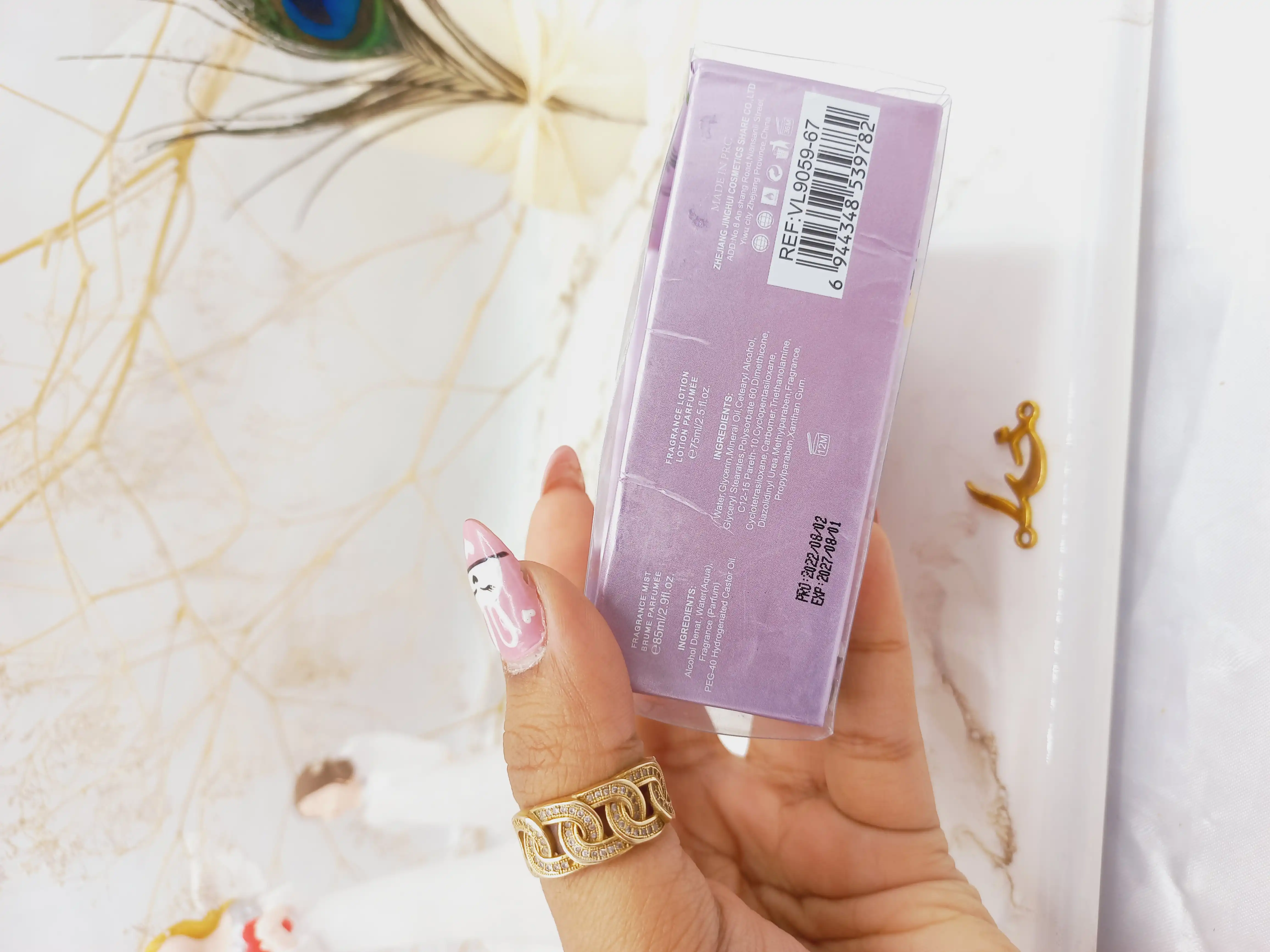 ست خفن بادی اسپلش و لوسیون خوشبو وی وی لاو (یاسی) کد VL9059