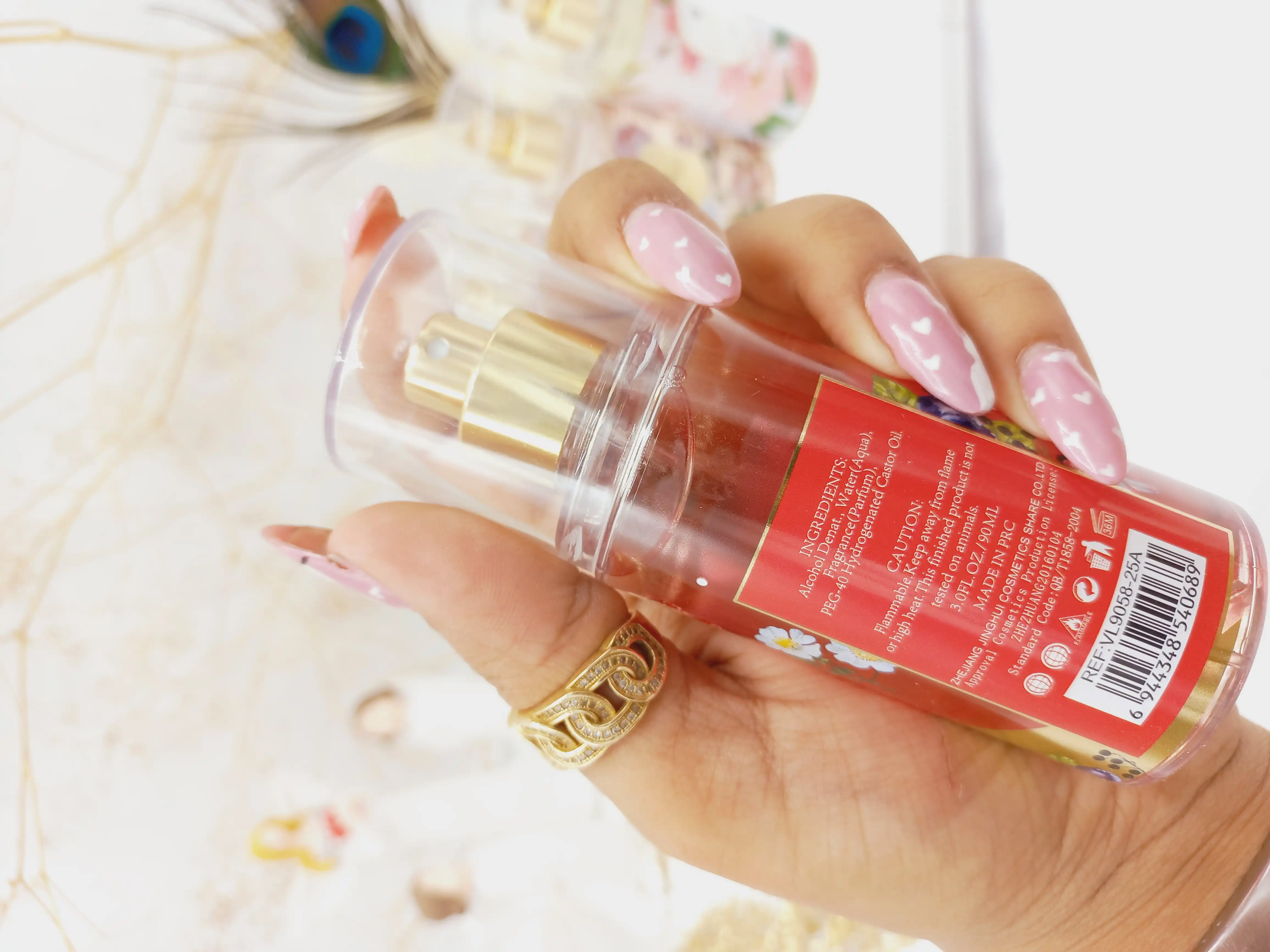 بادی اسپلش پرطرفدار وی وی لاو V V LOVE رایحه خنک و صحرایی کد VL905826D