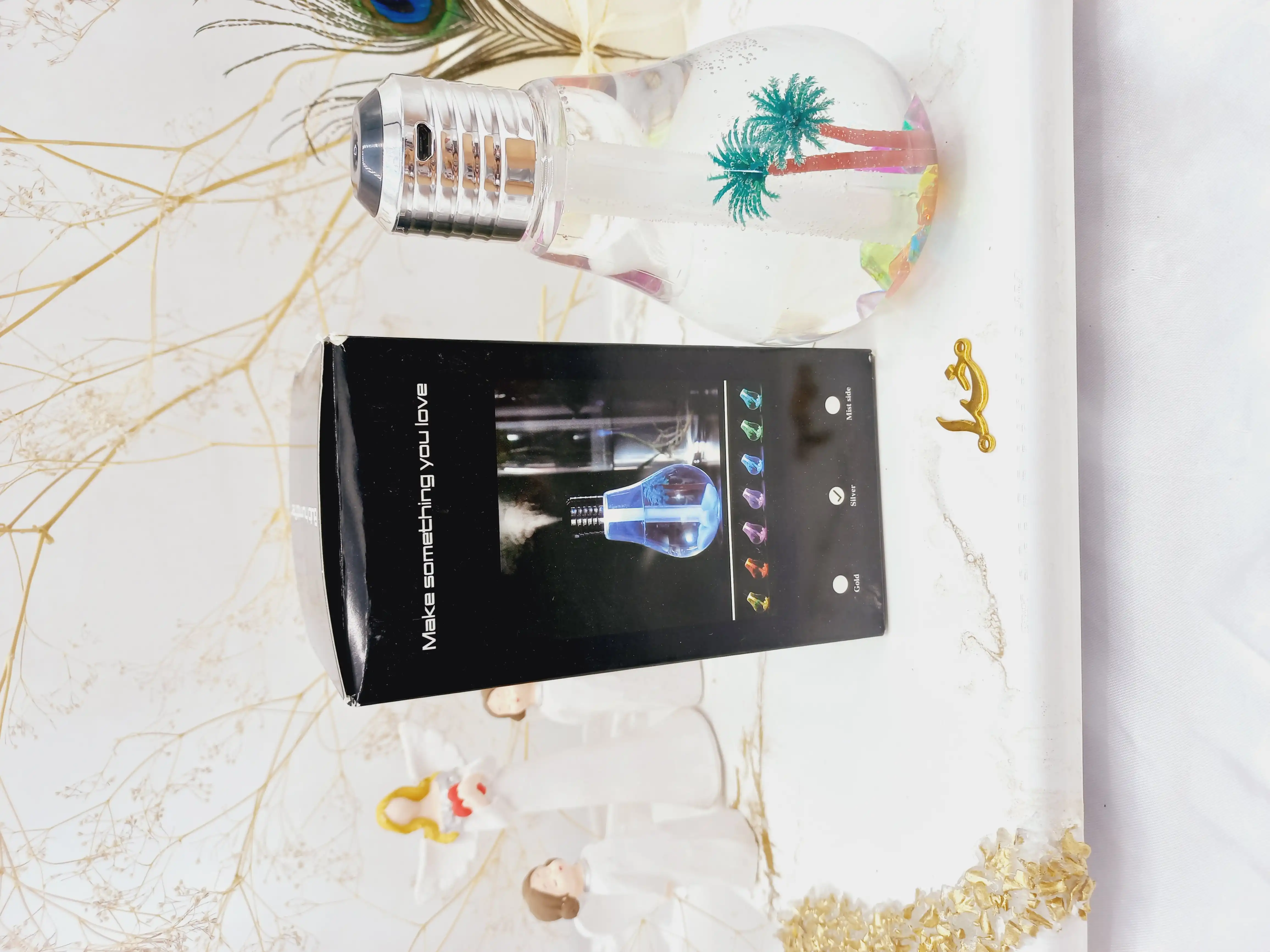 دستگاه بخور سرد و خوشبو کننده طرح لامپ چراغ دار حجم 400 میل |پخش عمده