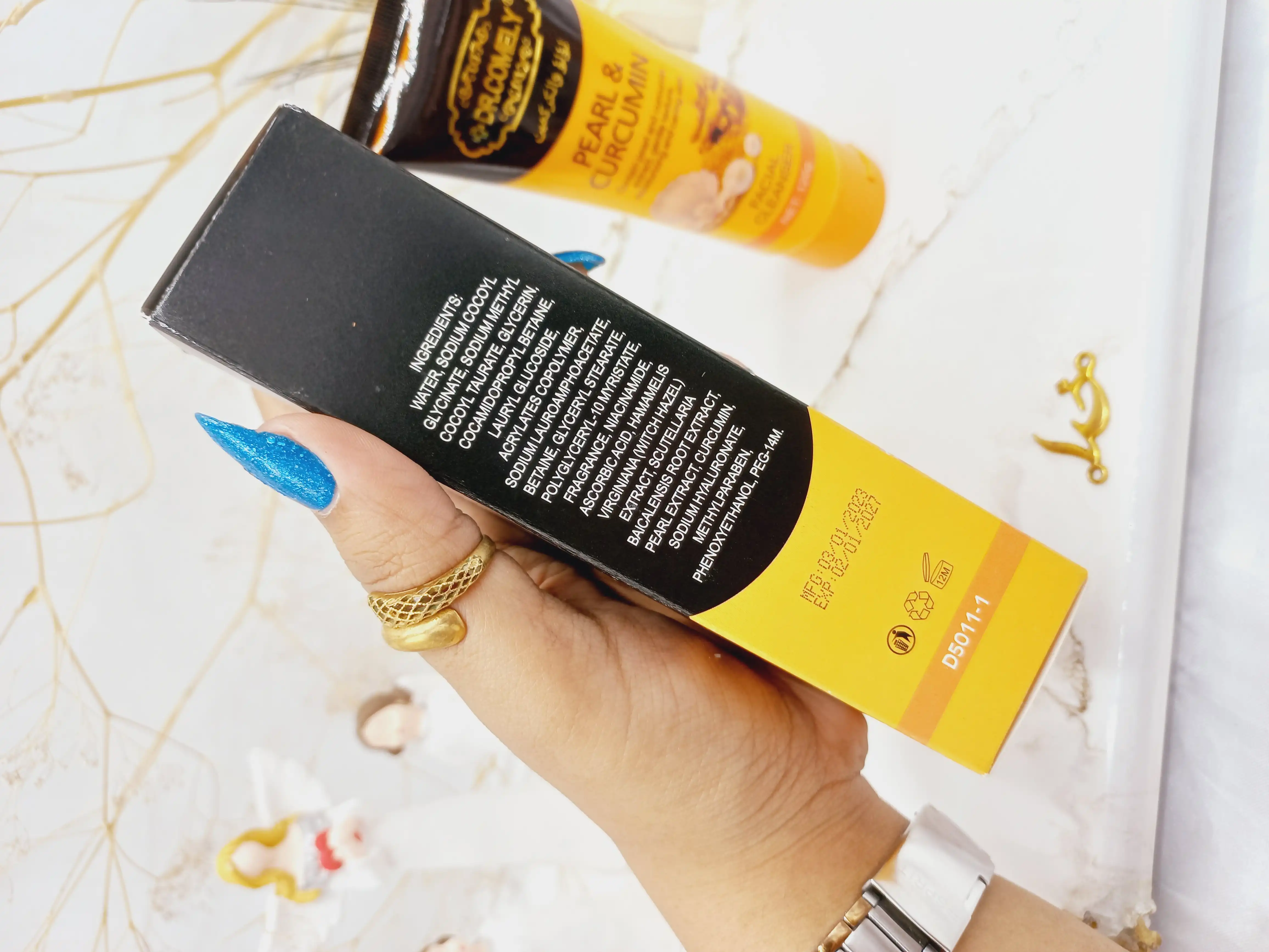 فوم شستشو عمیق منافذ مروارید دکتر کاملی کدD5011