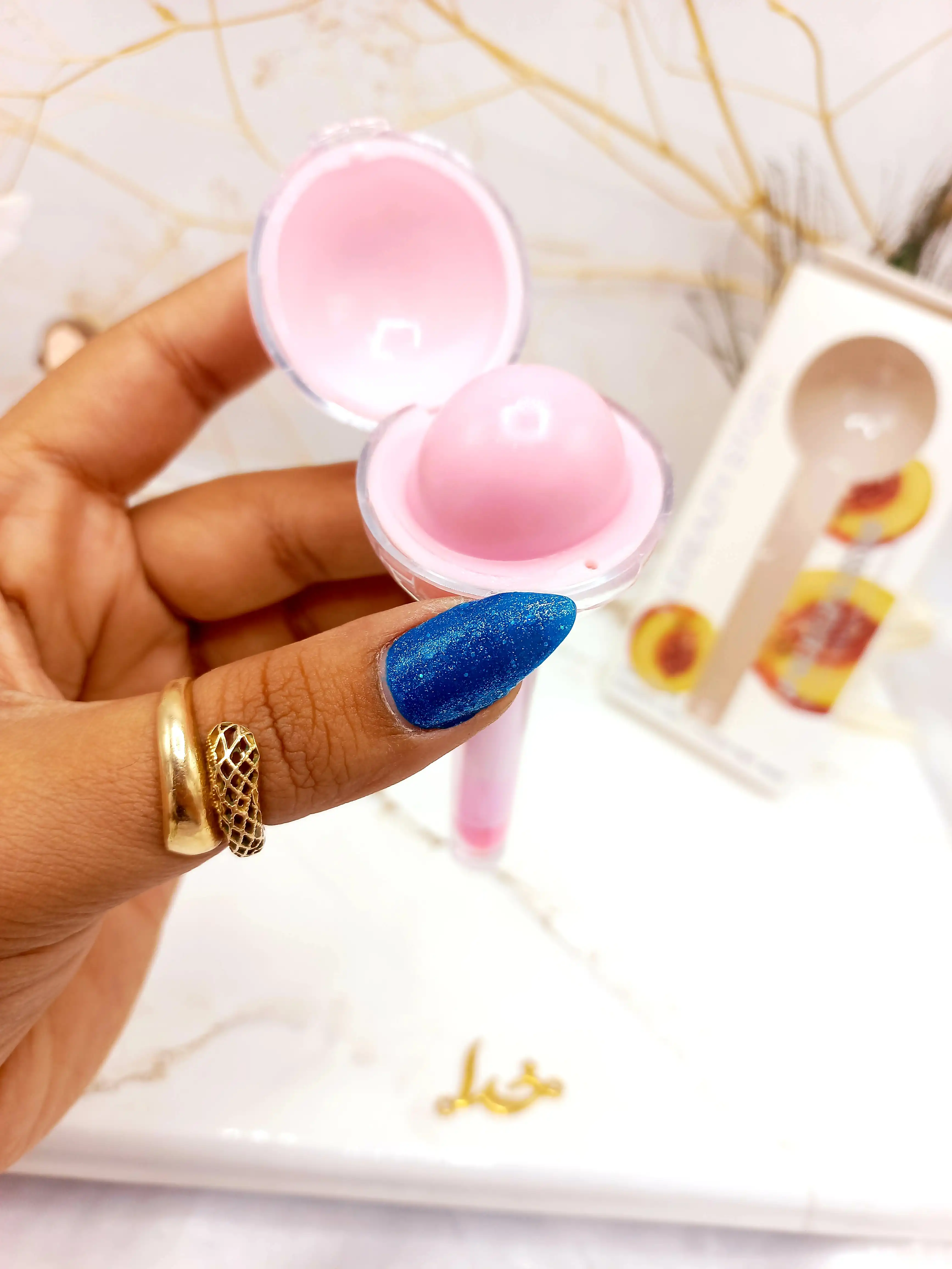 برق لب و بالم لب آبنباتی شلیل هدا بیوتی استوری HUDA BEAUTY STORY