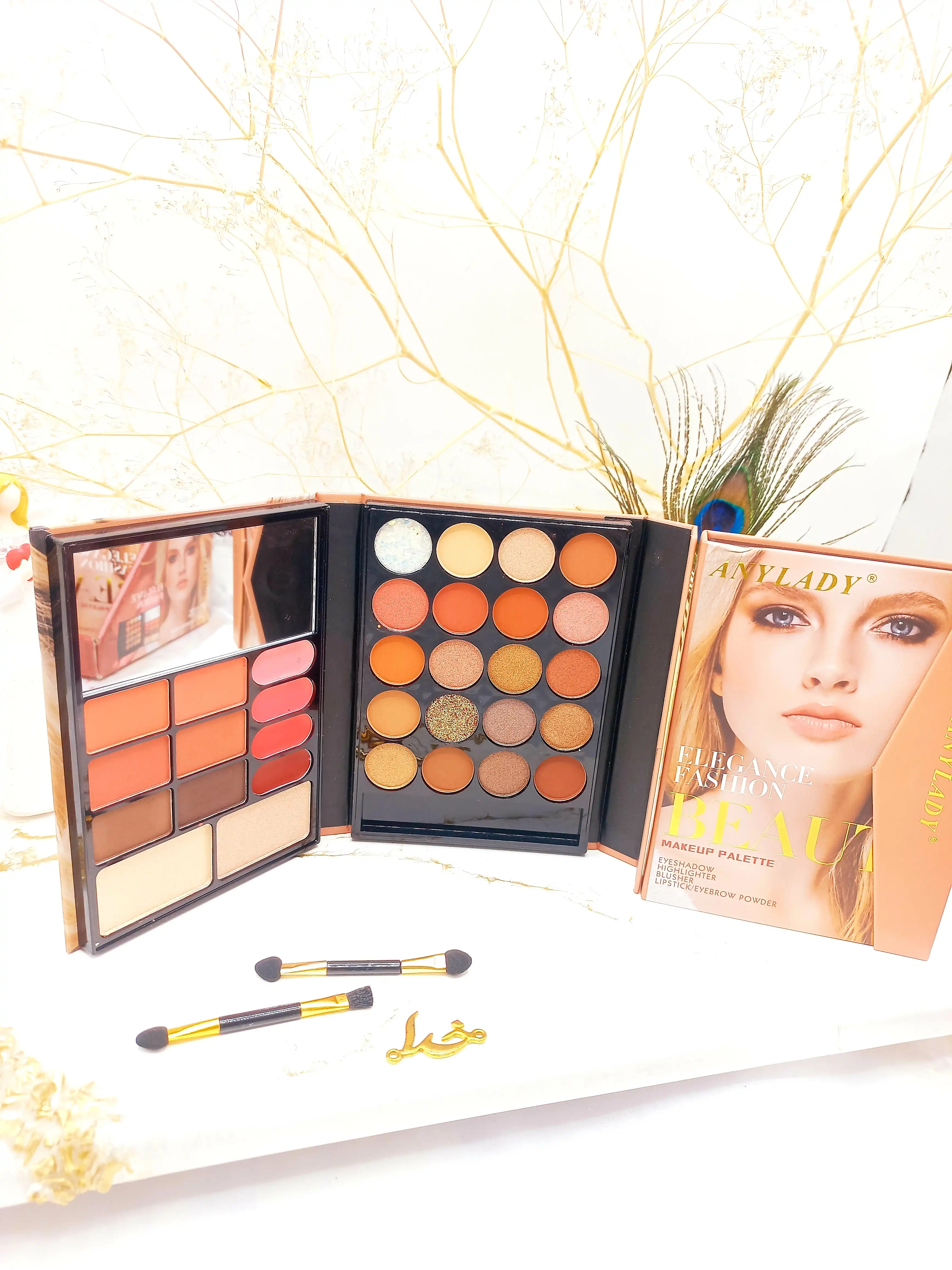 پالت سایه آنالیدی طرح فشن استایلANYLADY کد 8601M