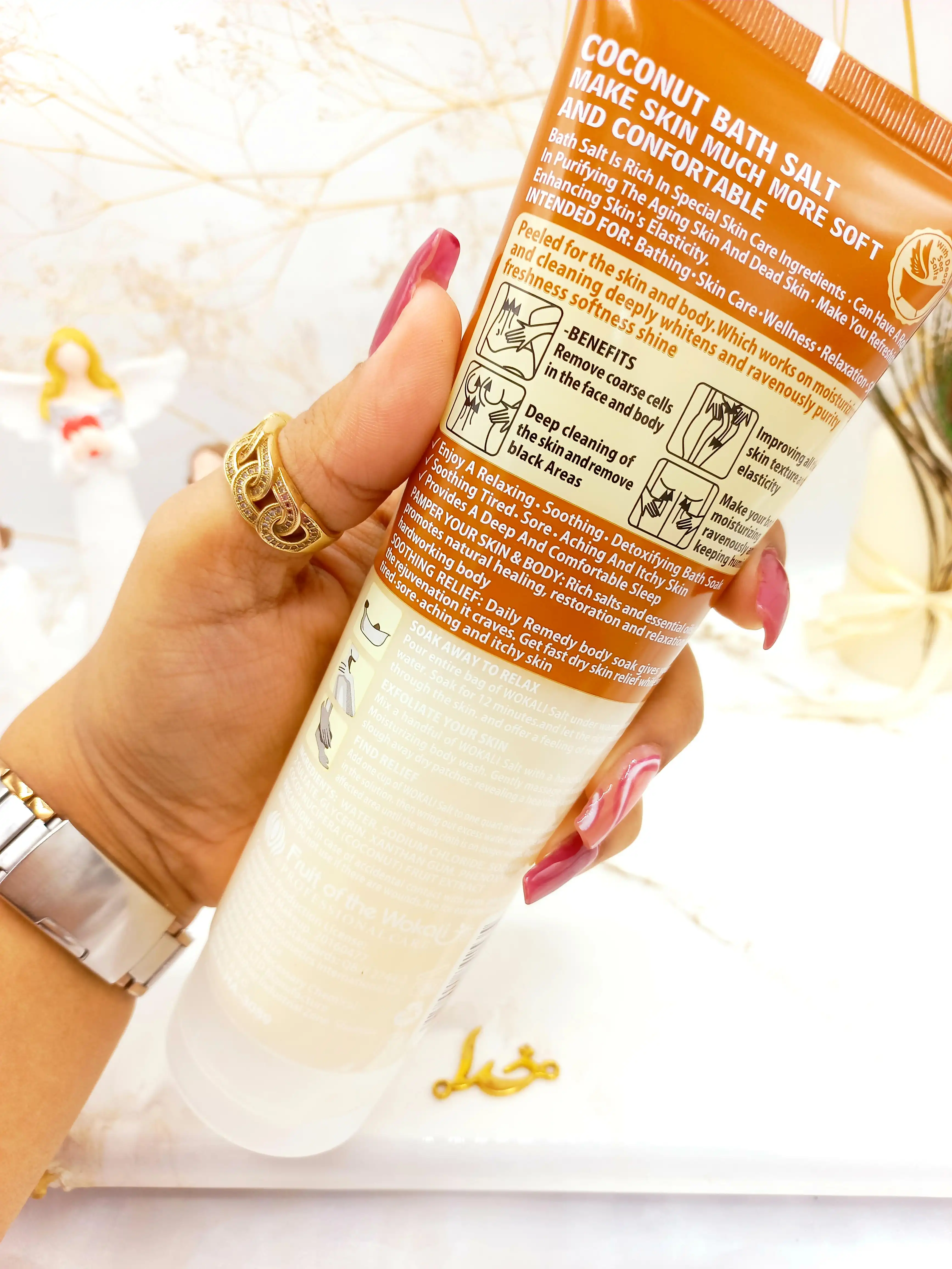 نمک حمام سفید کننده نارگیل و بادام وکالی Wokali  کد Ha3059