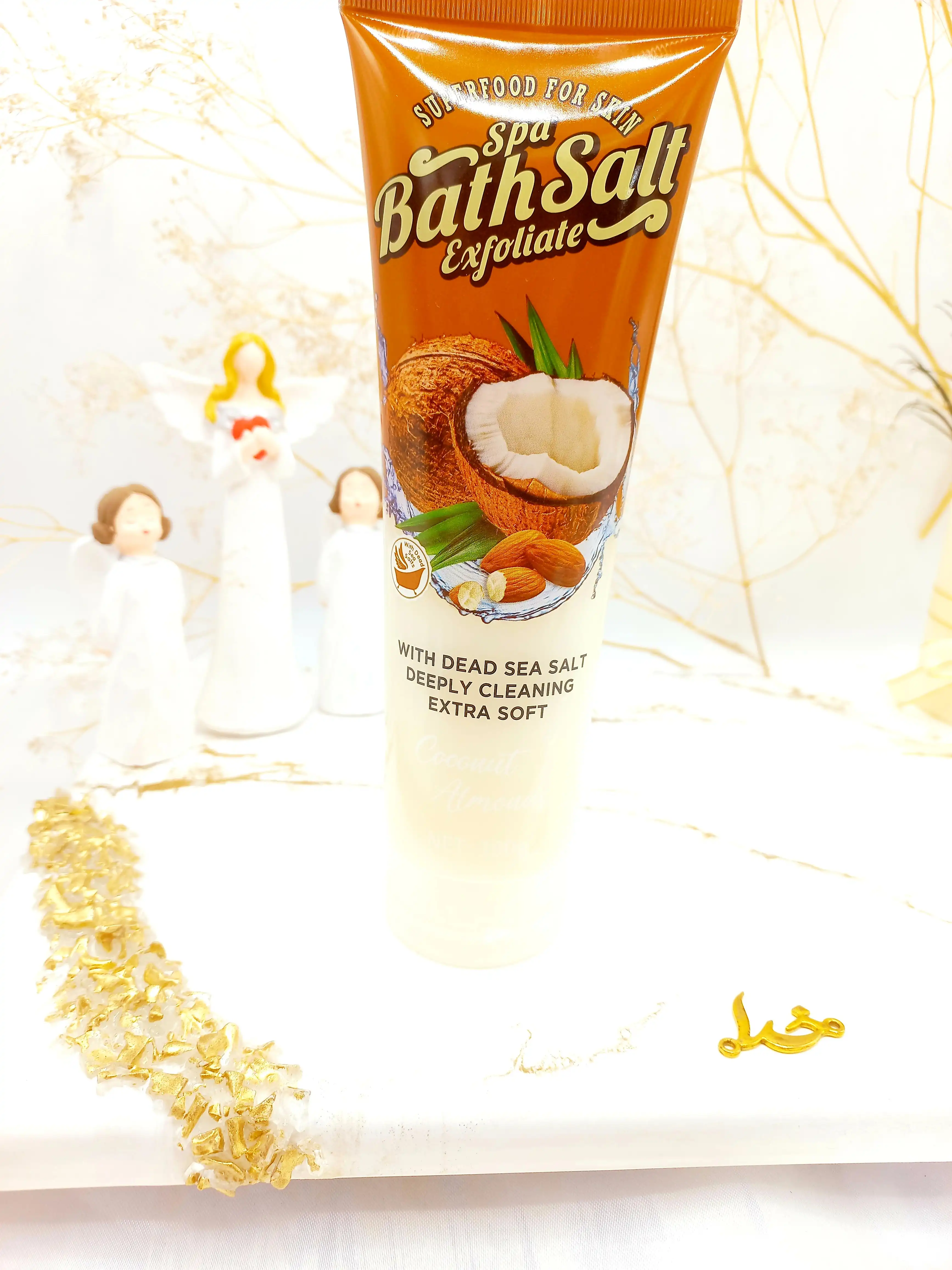 نمک حمام سفید کننده نارگیل و بادام وکالی Wokali  کد Ha3059