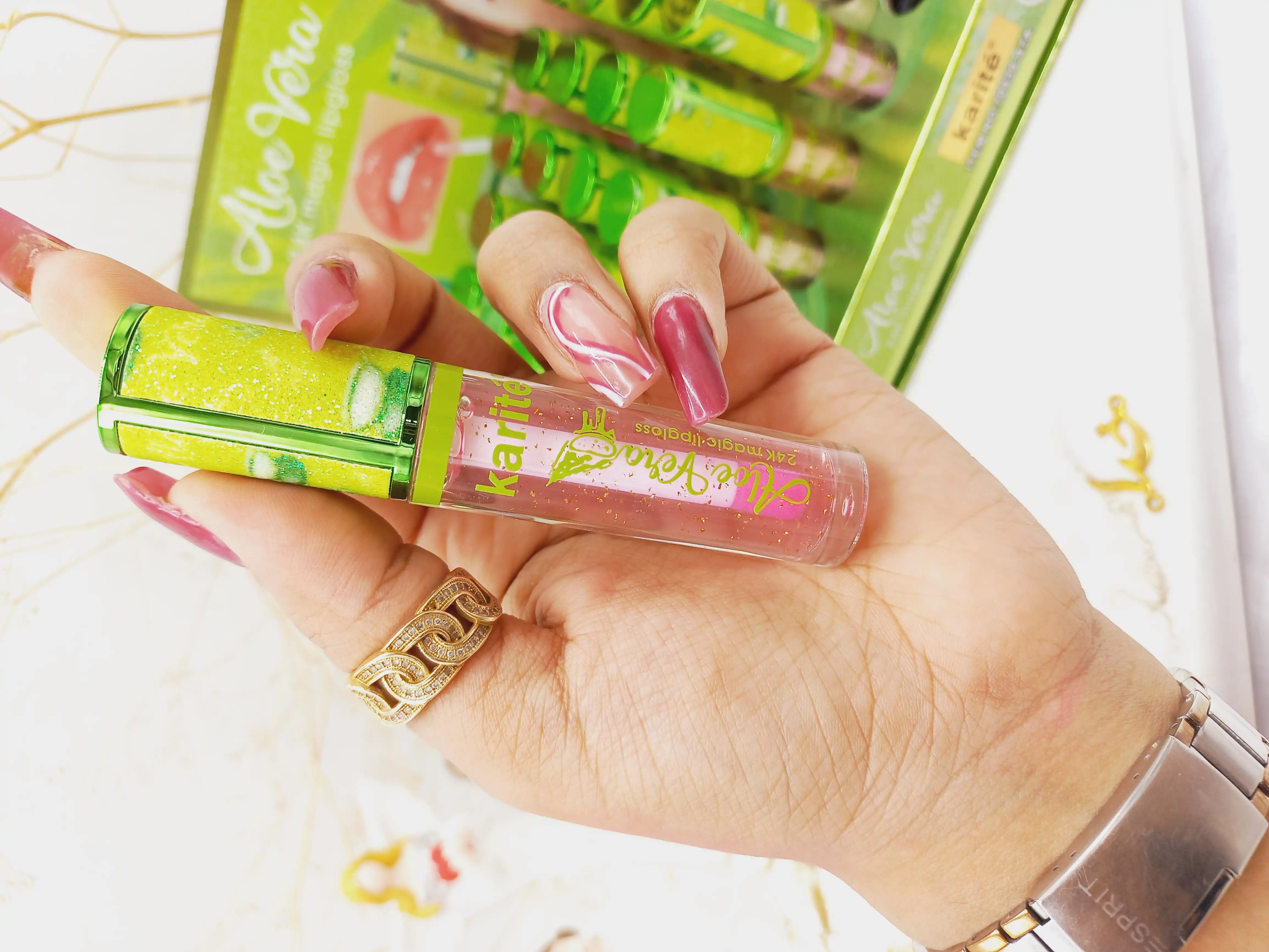 برق لب حرارتی و ویتامینه آلوورا کیس بیوتی kiss beauty کد 70439